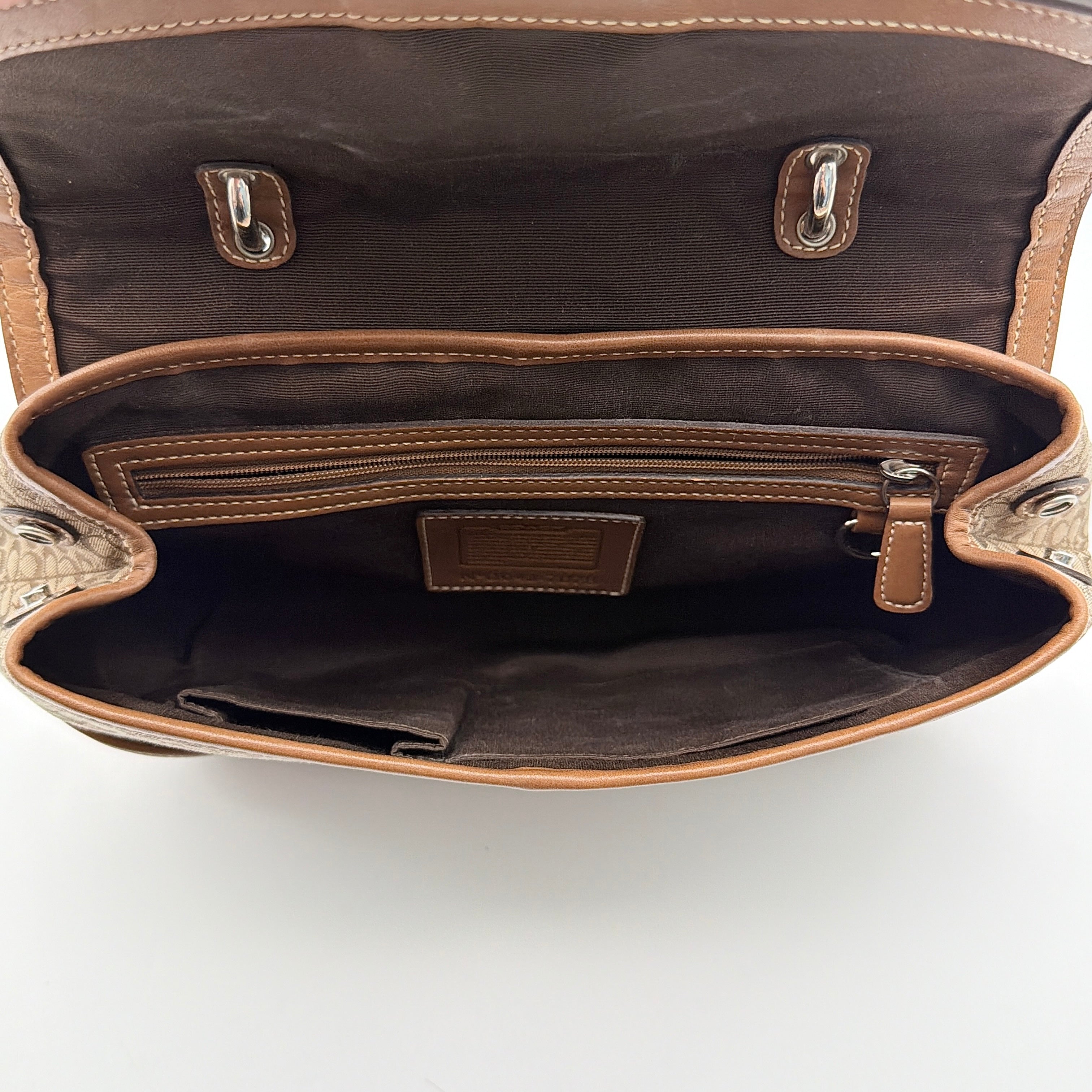 Coach Y2K Signature Soho Shoulder Bag Beige/Tan