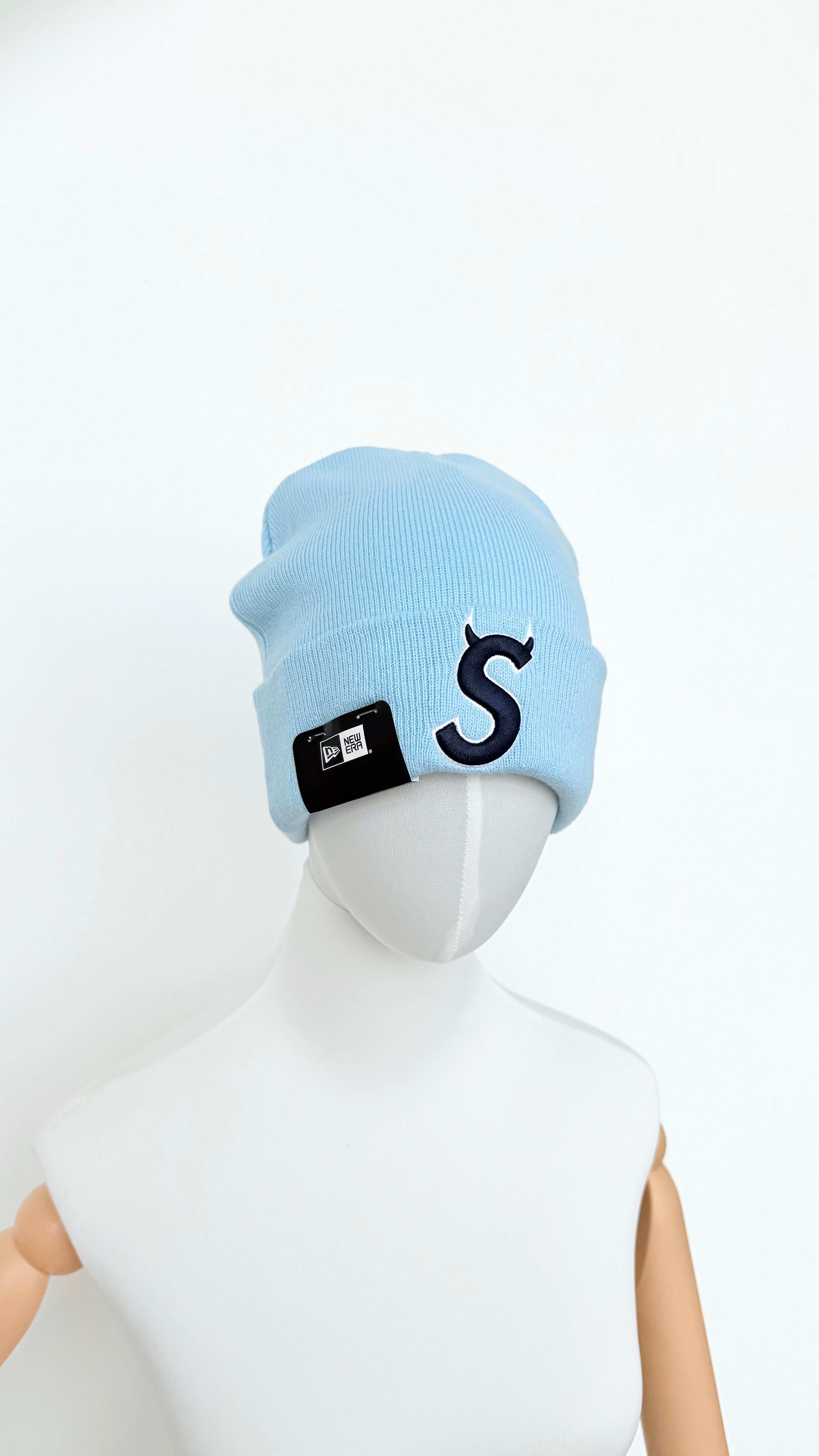 Supreme x New Era Devil S Logo Beanie Light Blue