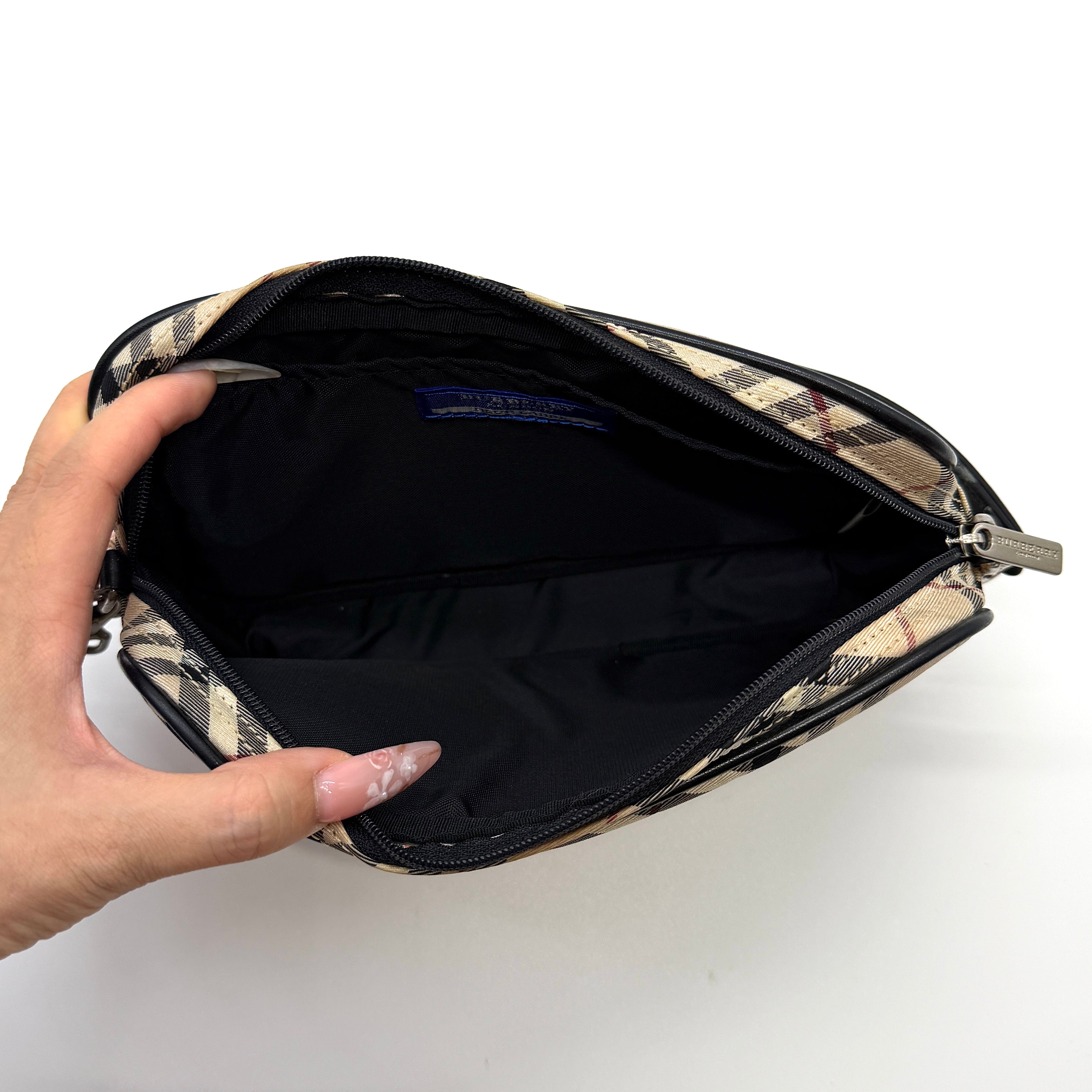 Burberry Nova Checkered Shoulder Bag Beige/Black