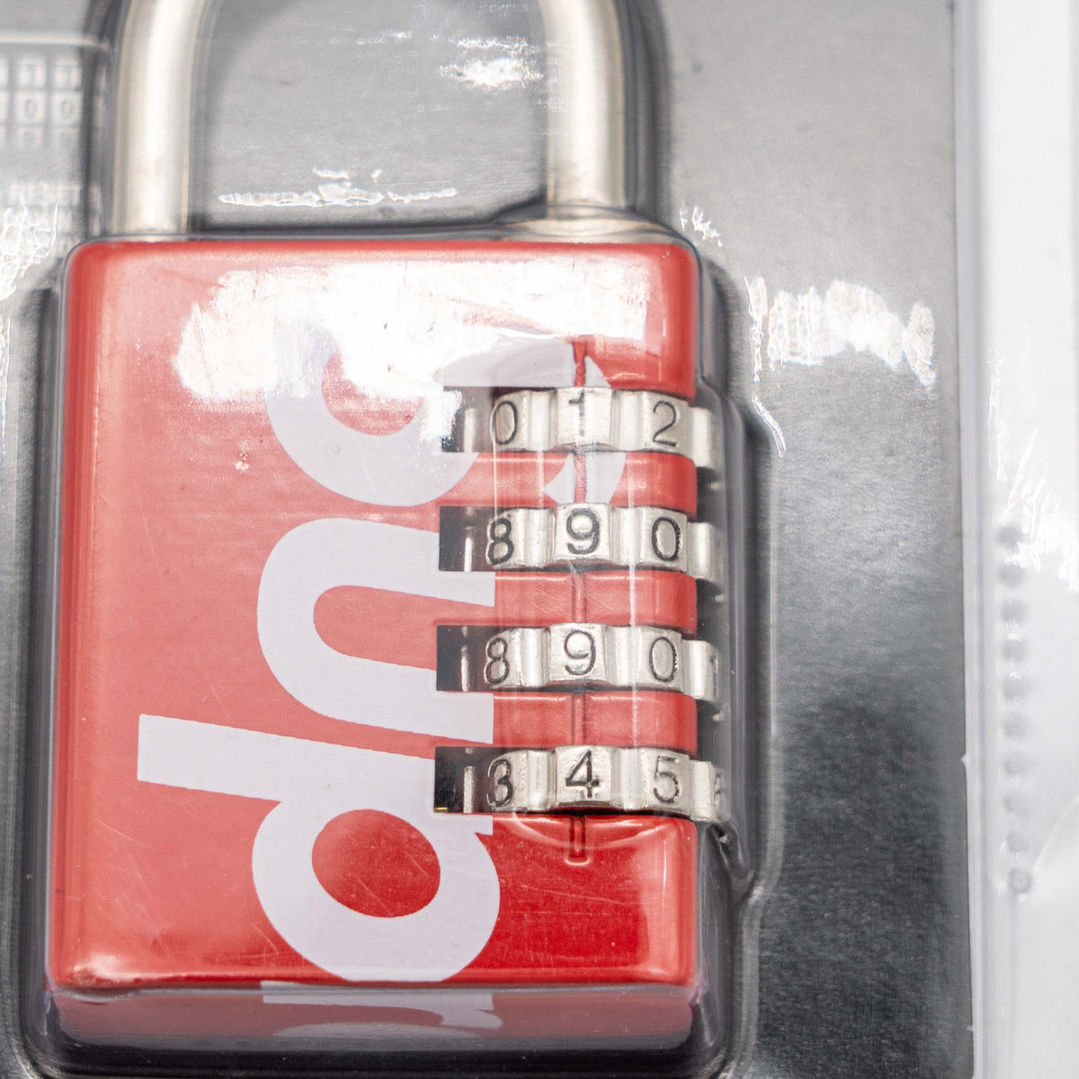 Supreme Masterlock Numeric Lock Red