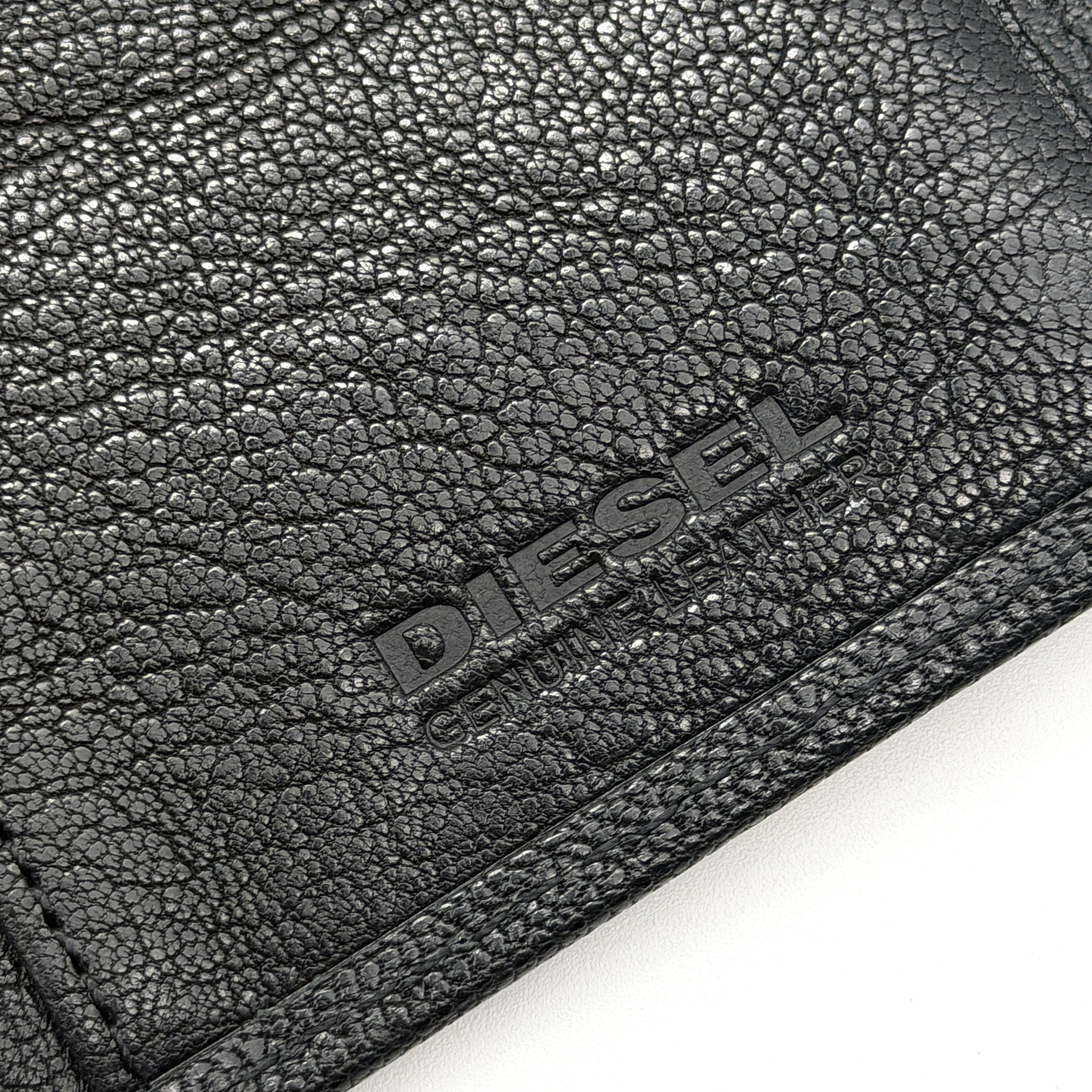 Diesel Logo Plaque Leather Long Wallet Black