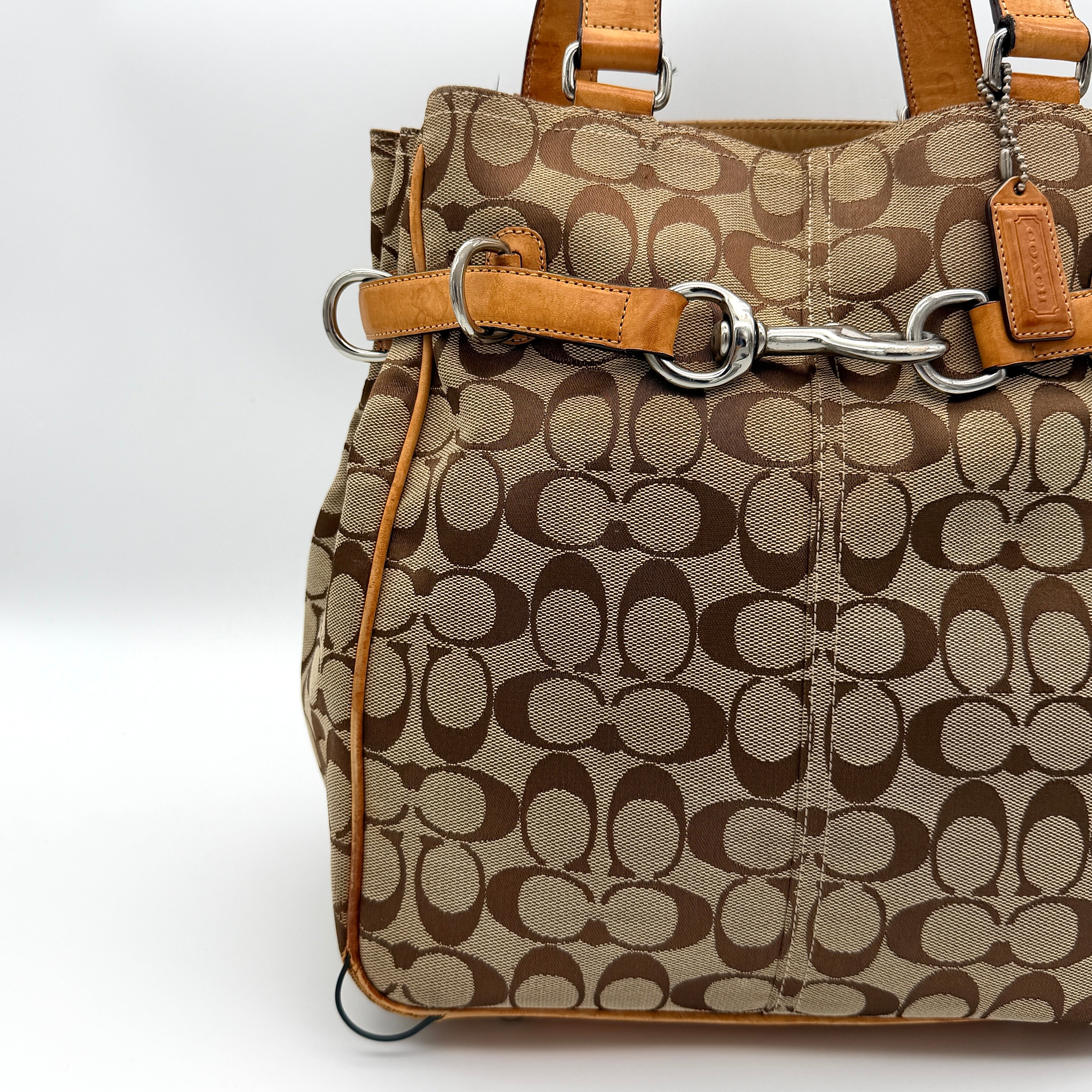 Coach Signature Buckle Tote Bag Beige/Tan