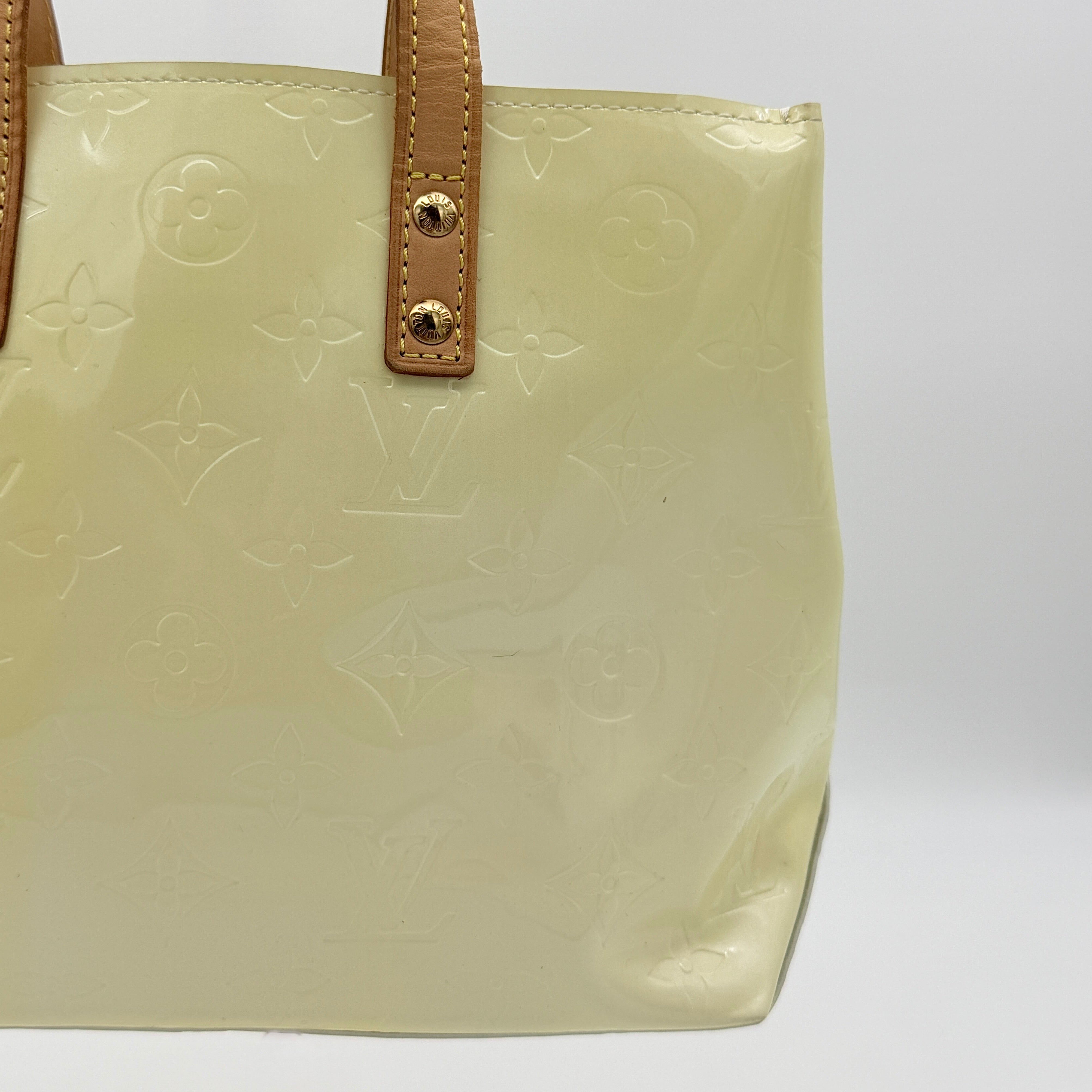 Louis Vuitton Monogram Vernis Reade PM Handbag Perle