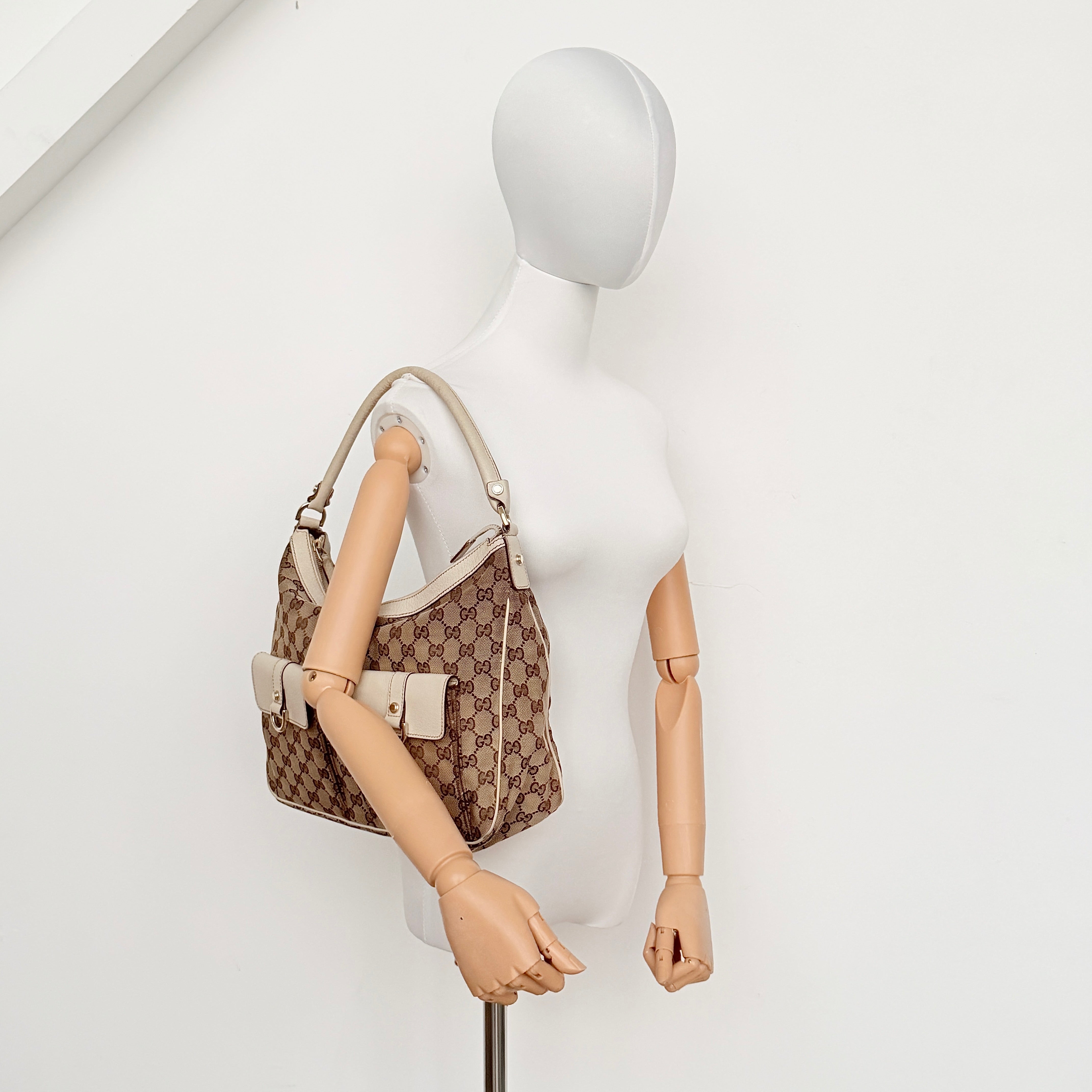 Gucci GG Monogram Hobo Shoulder Bag Beige/White
