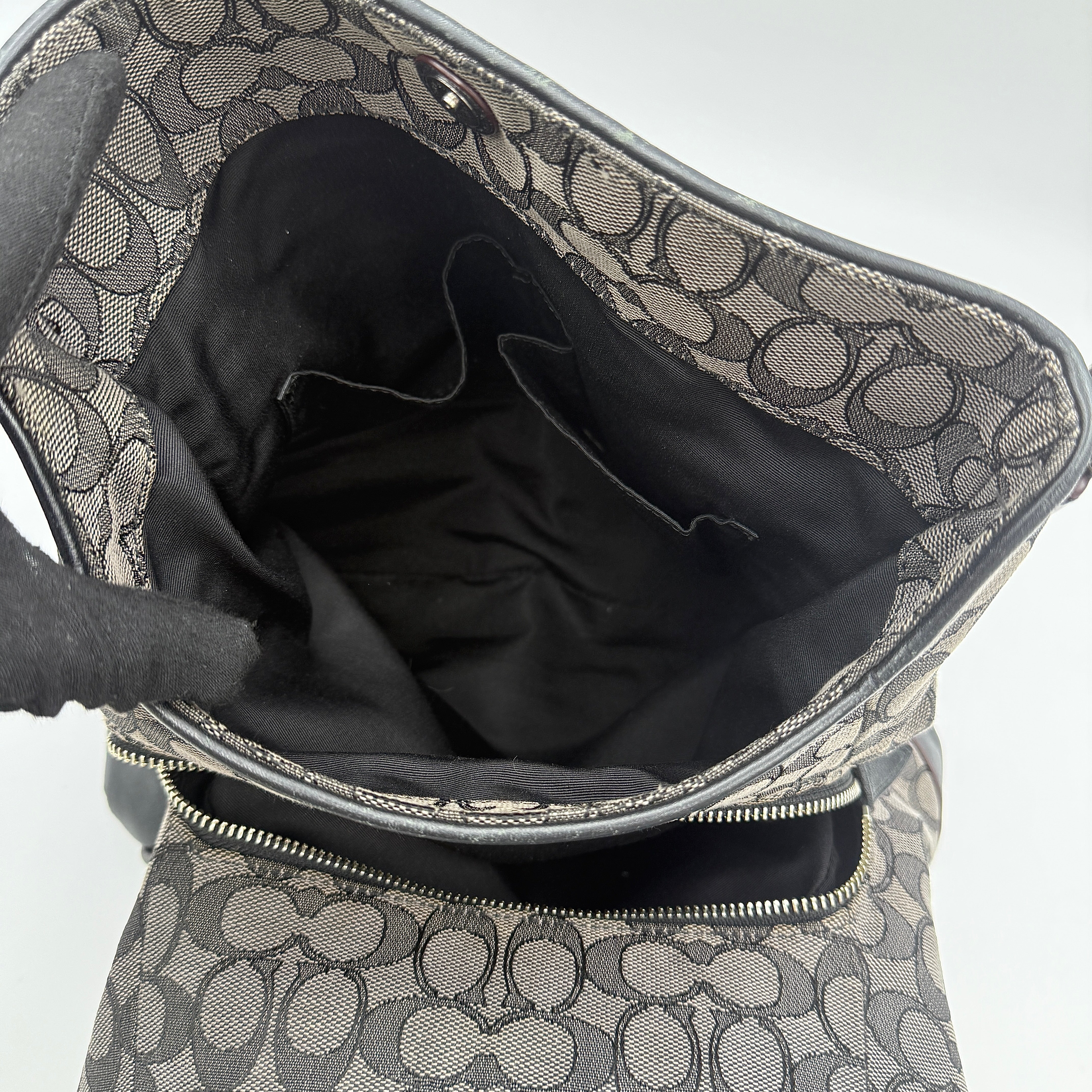 Coach Signature Phoebe Shoulder Bag Grey/Black