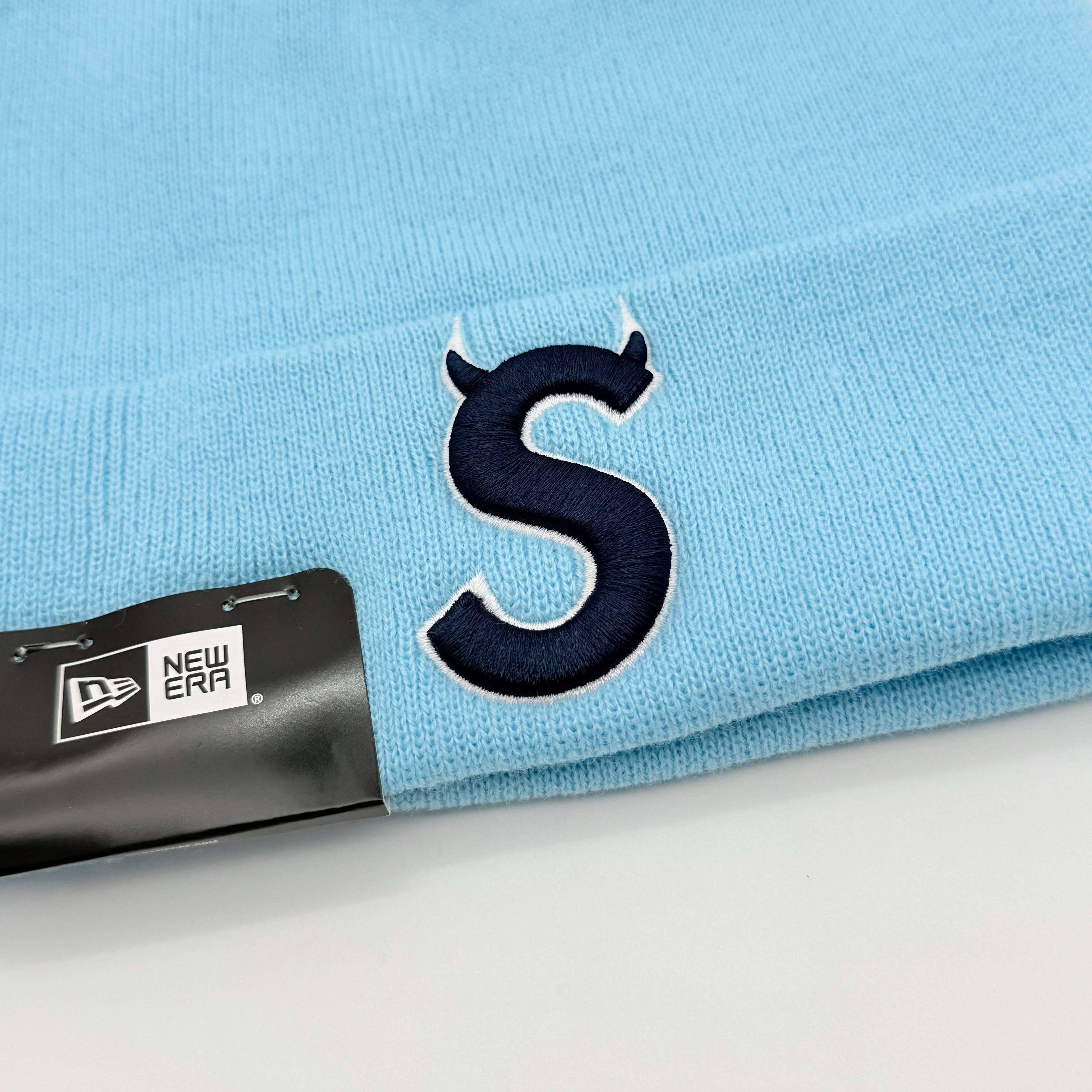 Supreme x New Era Devil S Logo Beanie Light Blue