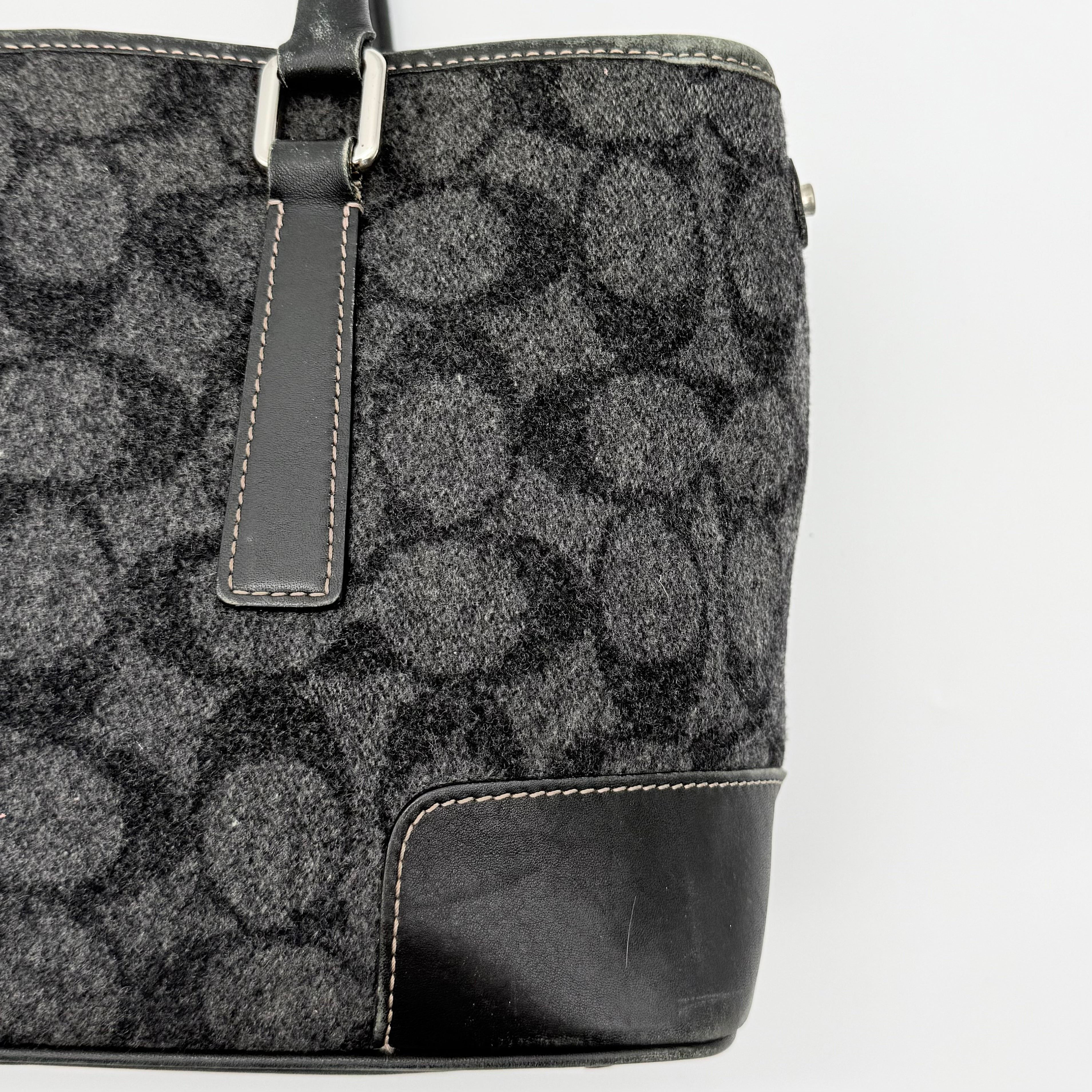 Coach Signature Canvas Wool Handbag Grey/Black