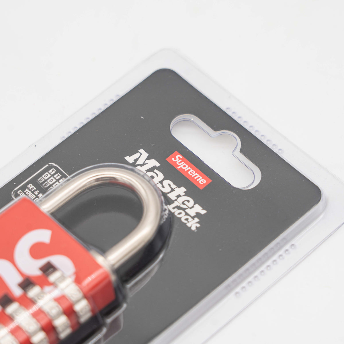 Supreme Masterlock Numeric Lock Red