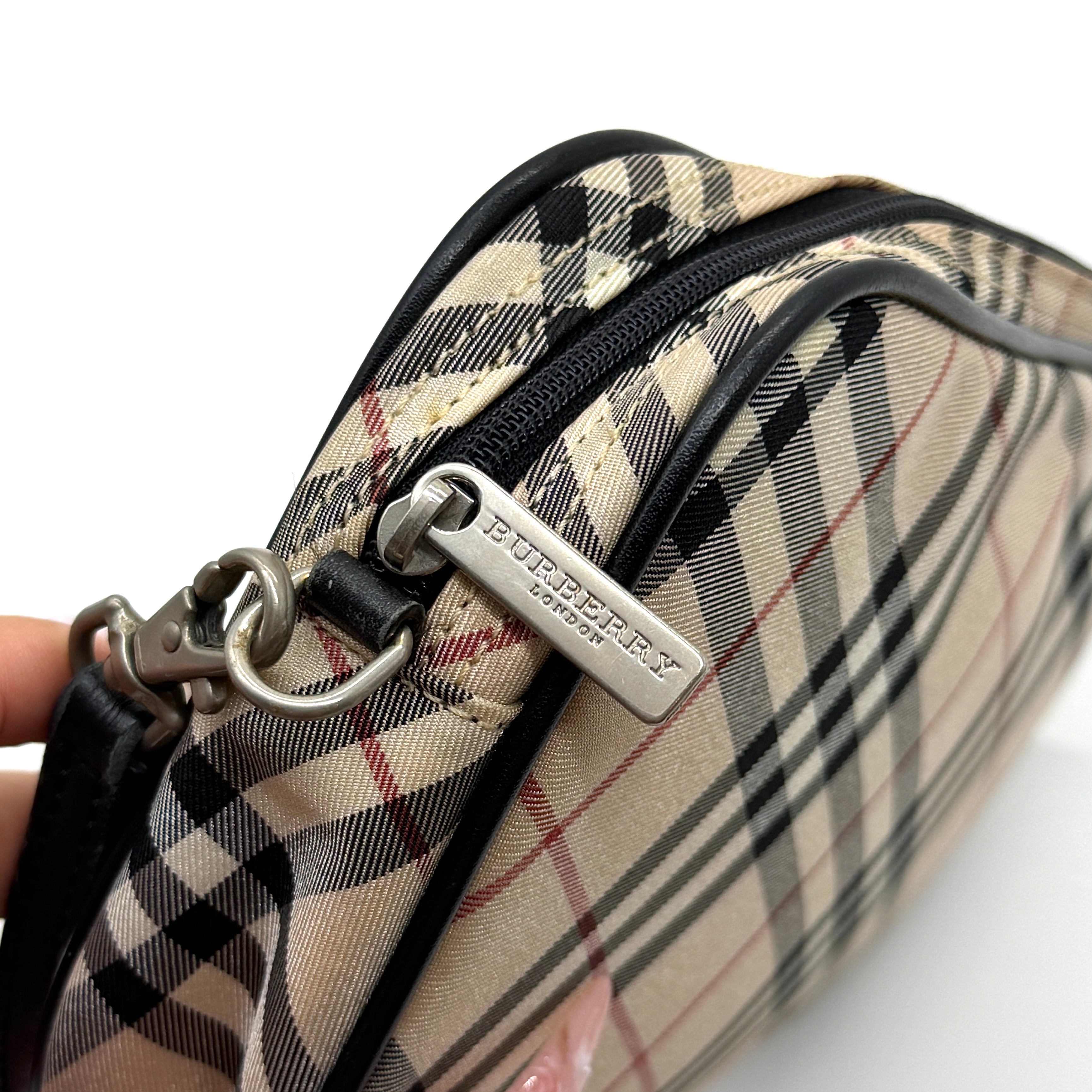 Burberry Nova Checkered Shoulder Bag Beige/Black