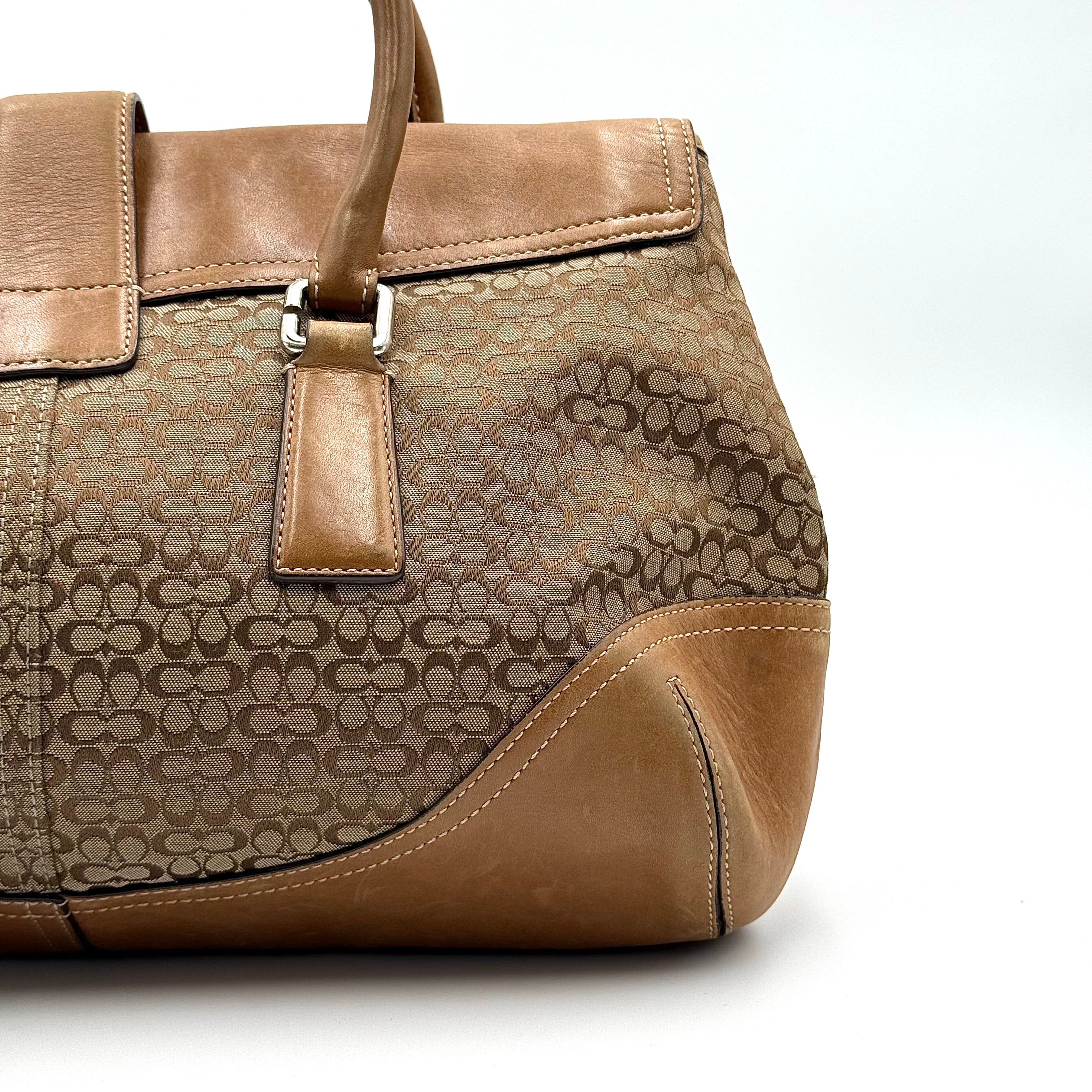 Coach Y2K Signature Soho Shoulder Bag Beige/Tan