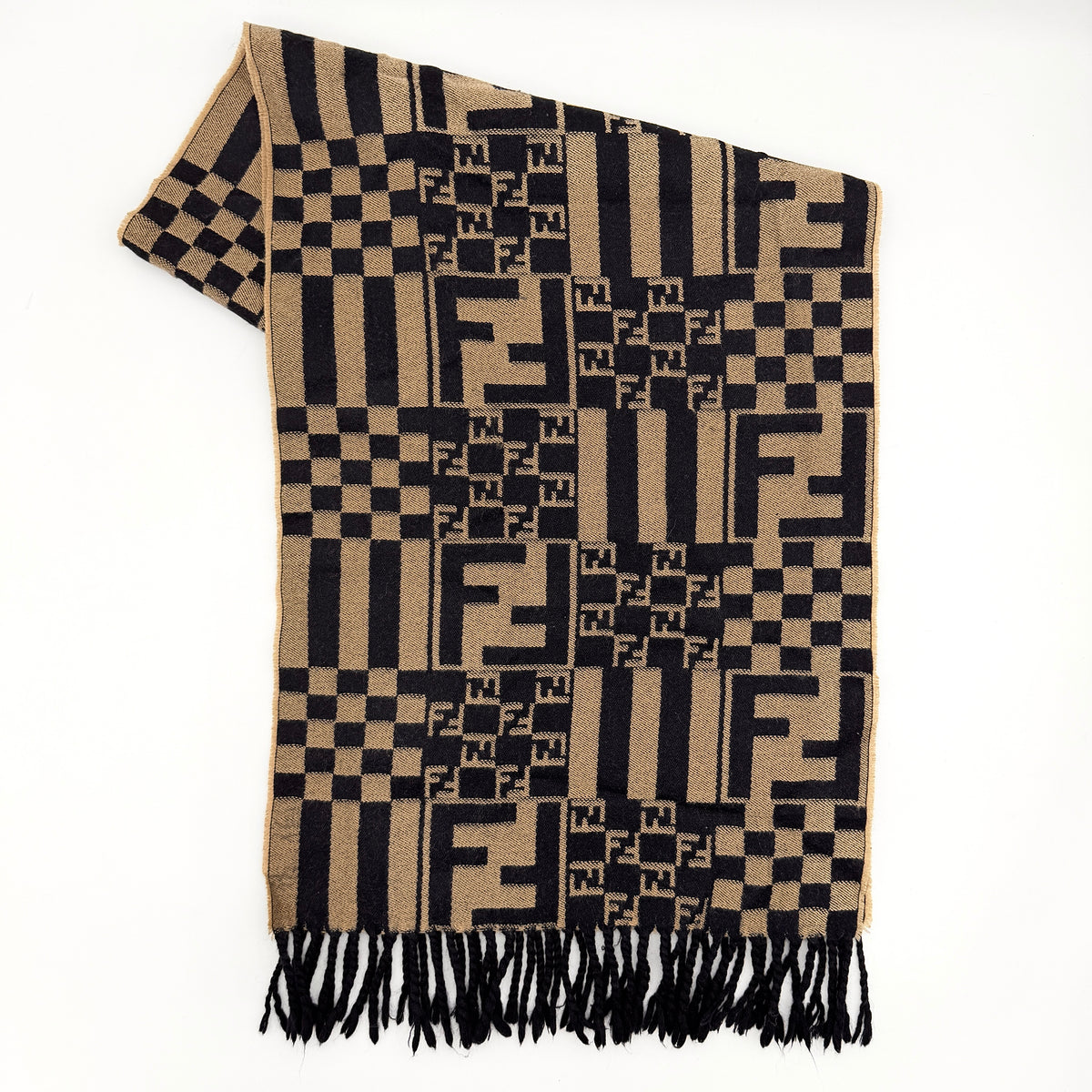 Fendi FF Zucca scarf in beige and black wool with checkered pattern and fringed edges, displayed flat.