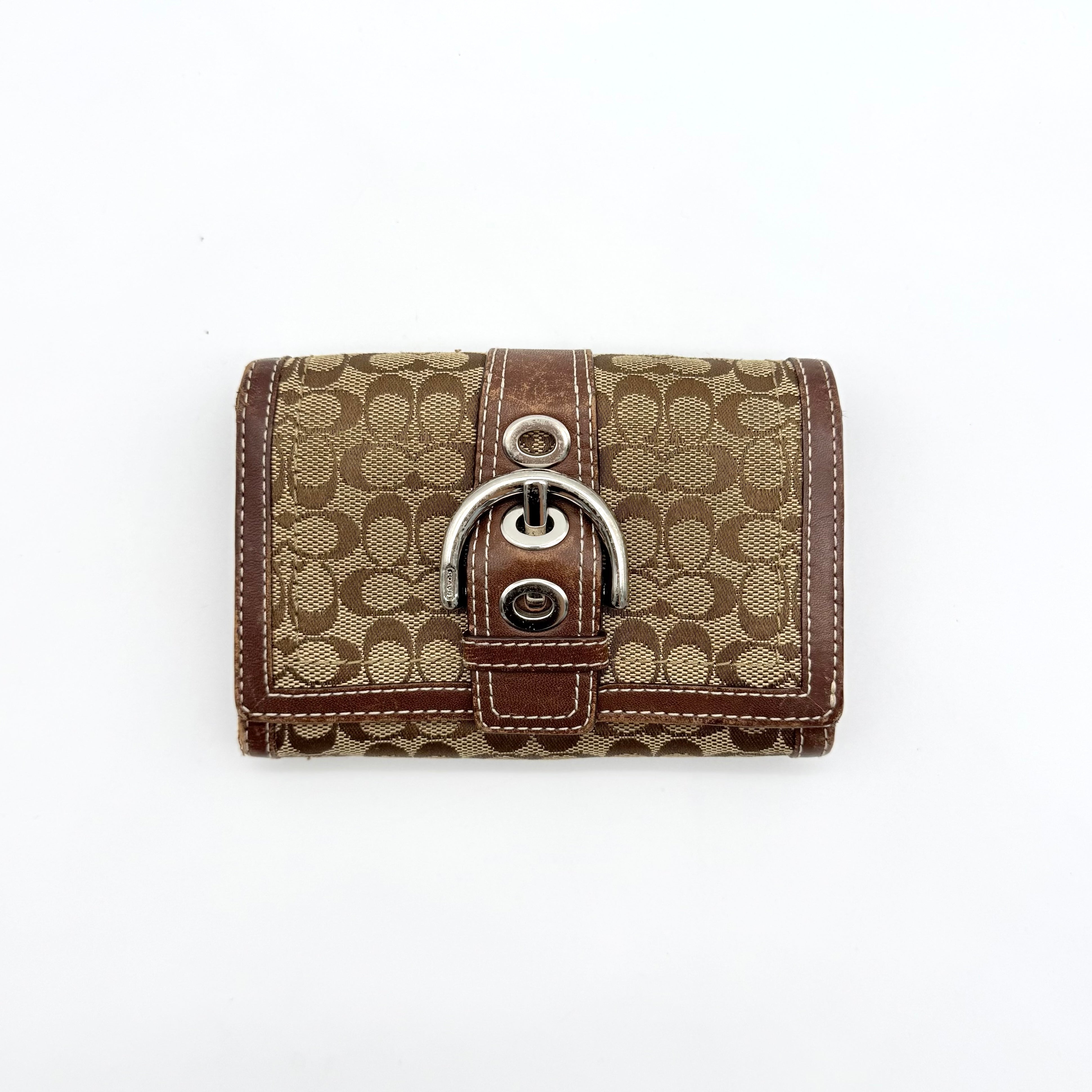 Coach Y2K Soho Buckle Wallet Beige/Brown