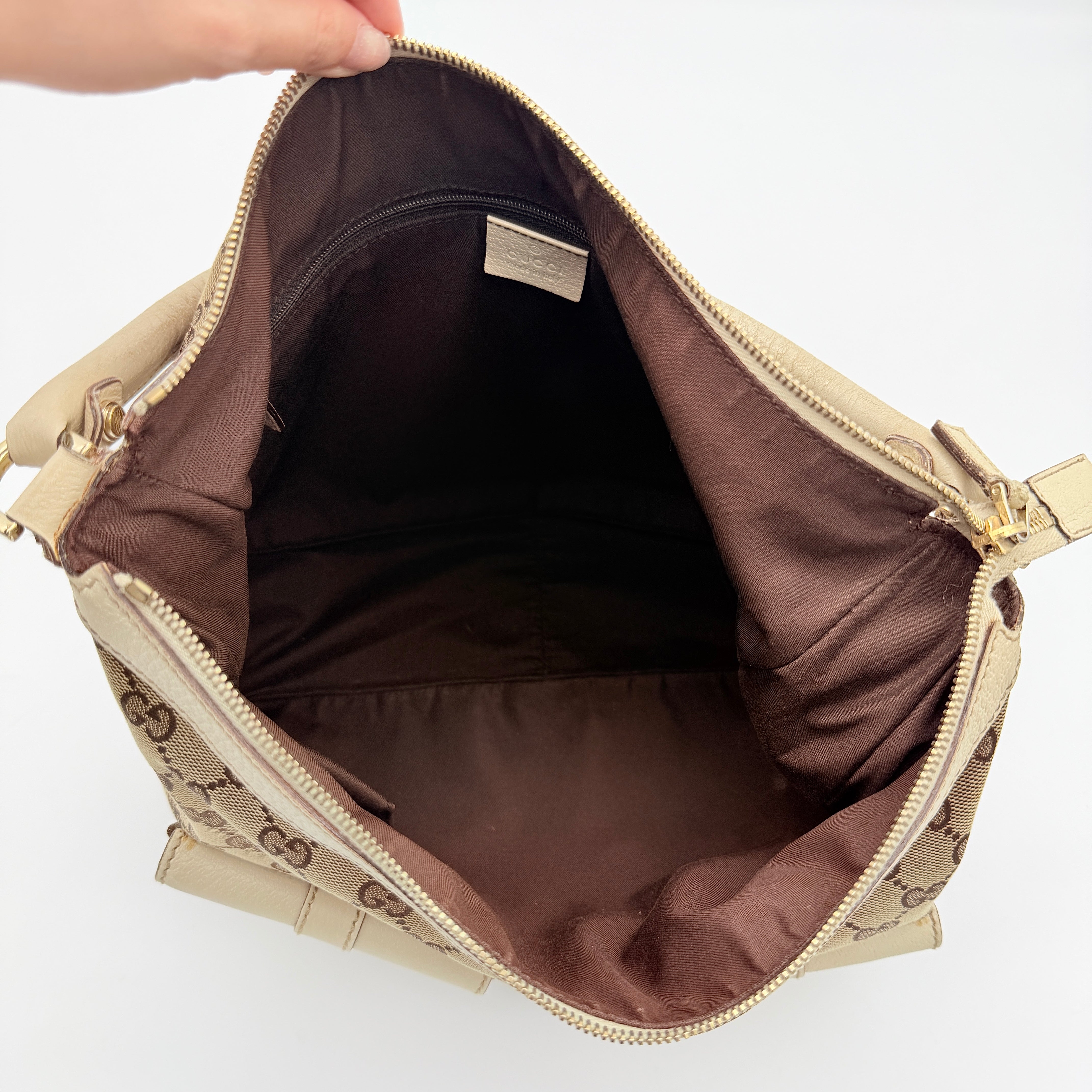 Gucci GG Monogram Hobo Shoulder Bag Beige/White