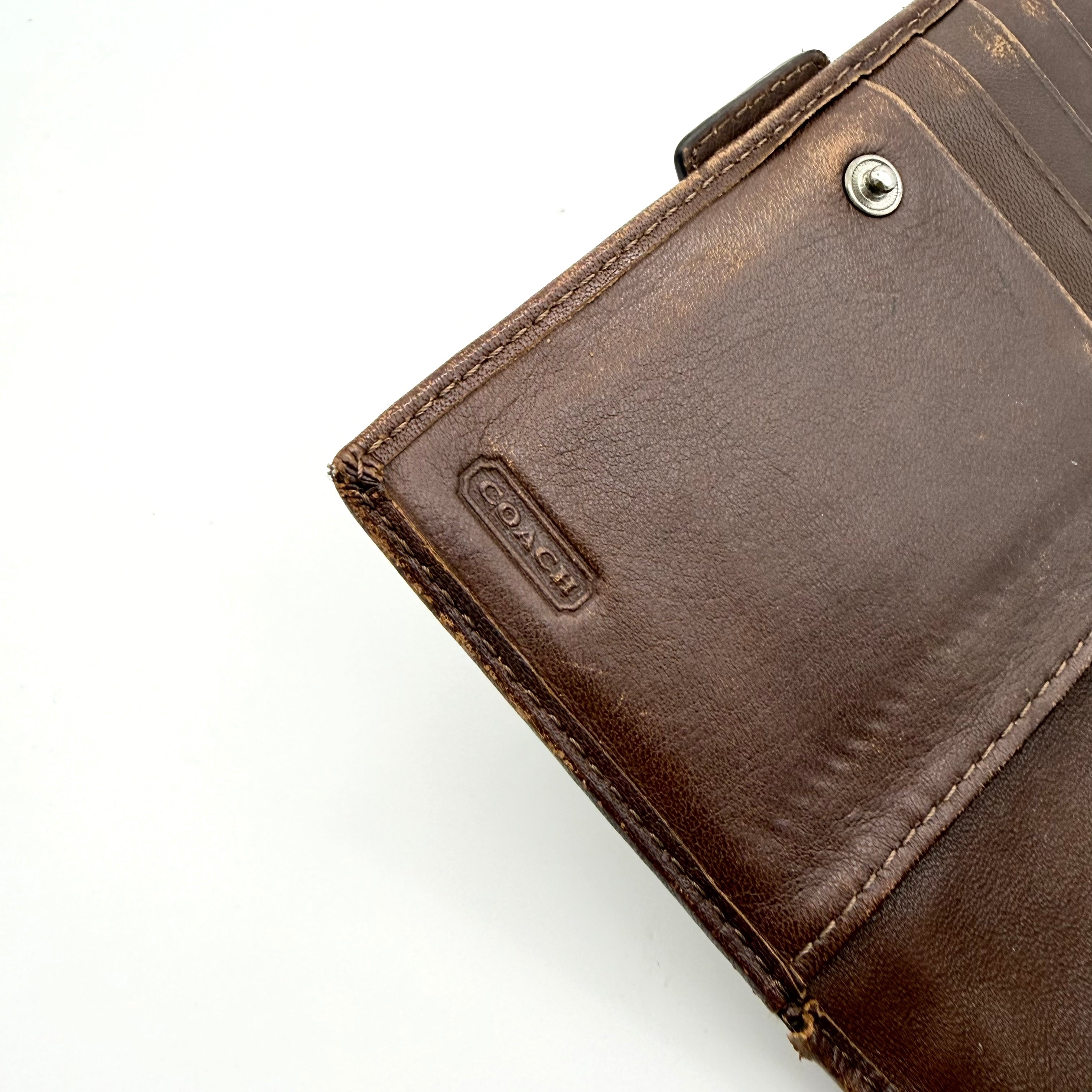 Coach Y2K Soho Buckle Wallet Beige/Brown