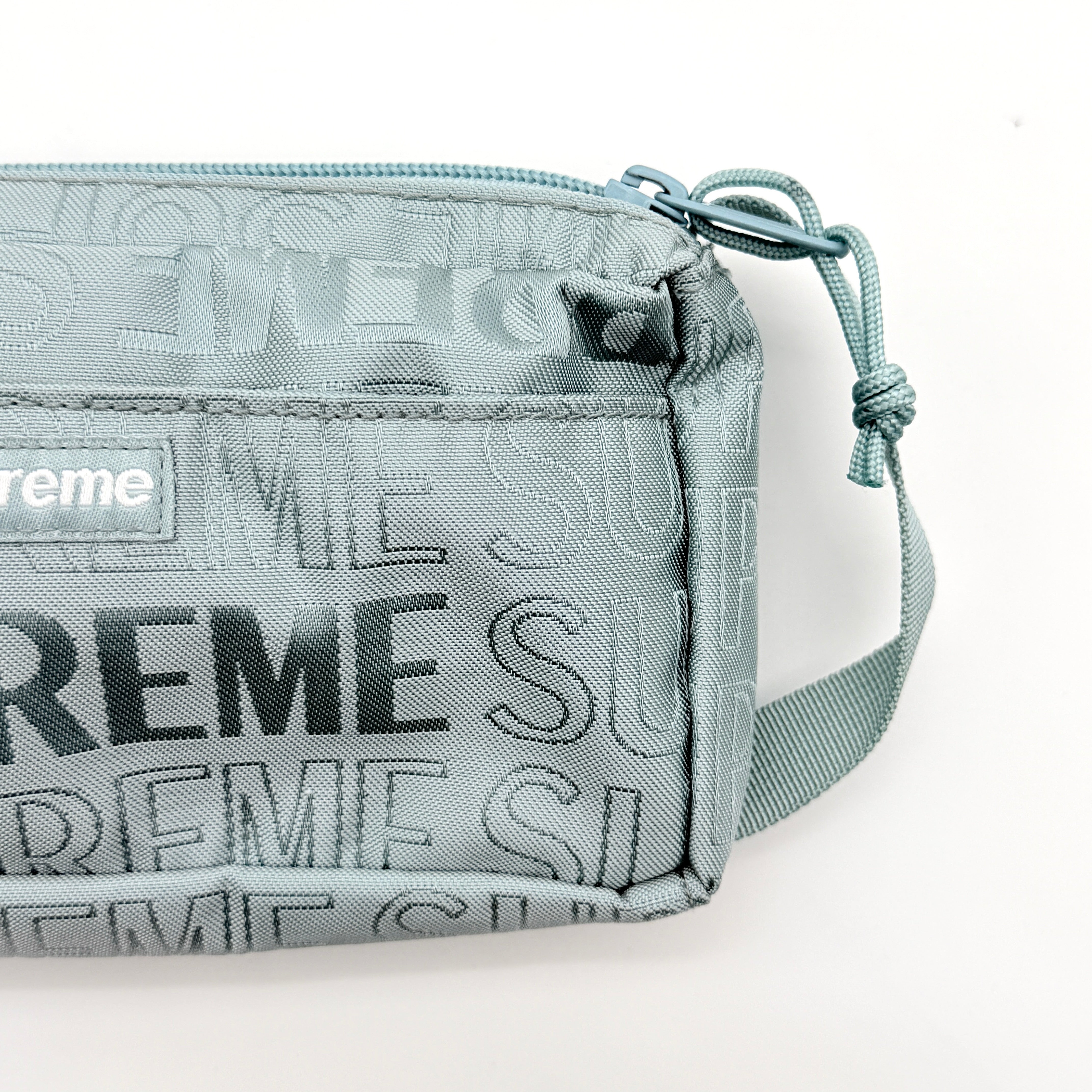 Supreme Organizer Pouch Ice Blue