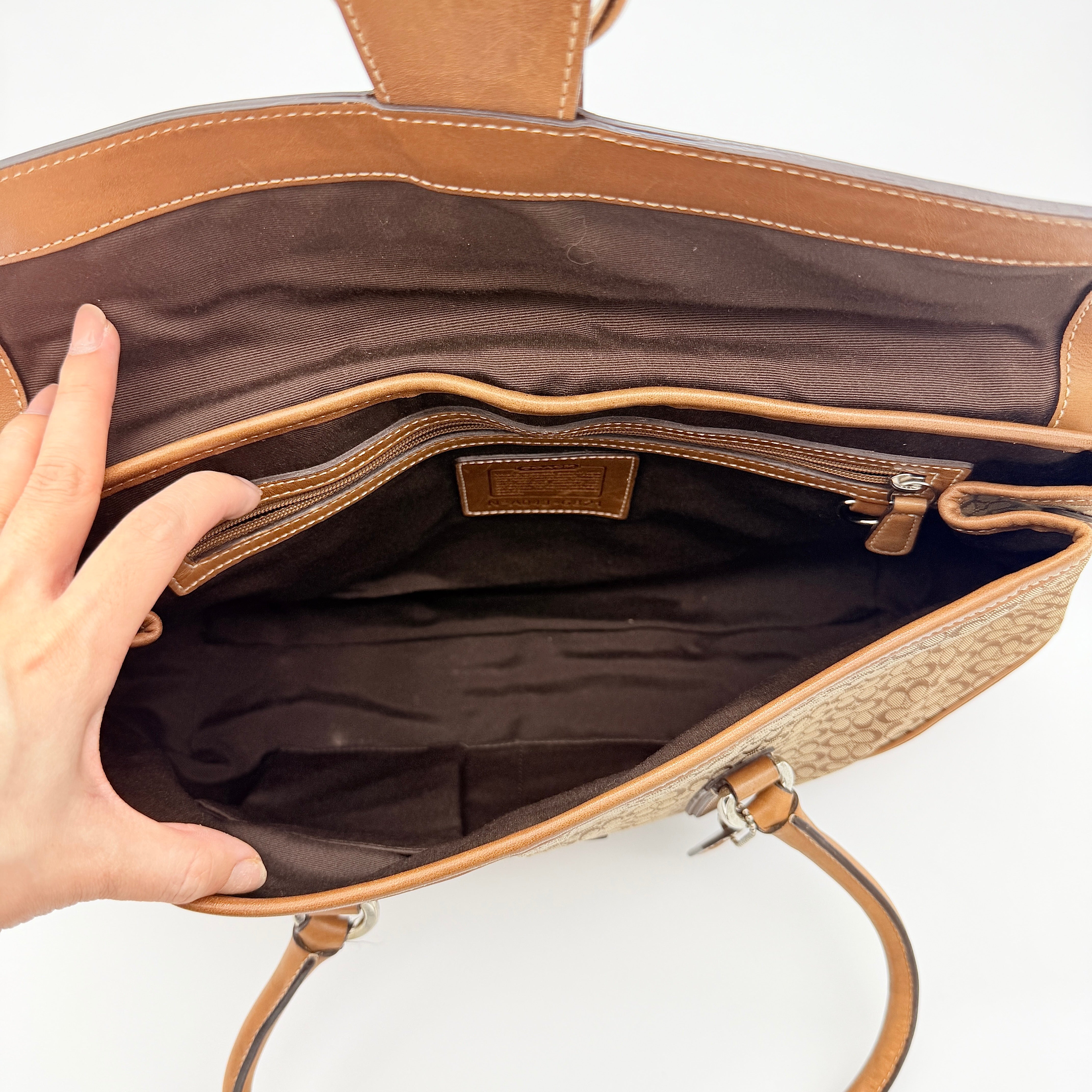Coach Y2K Signature Soho Shoulder Bag Beige/Tan