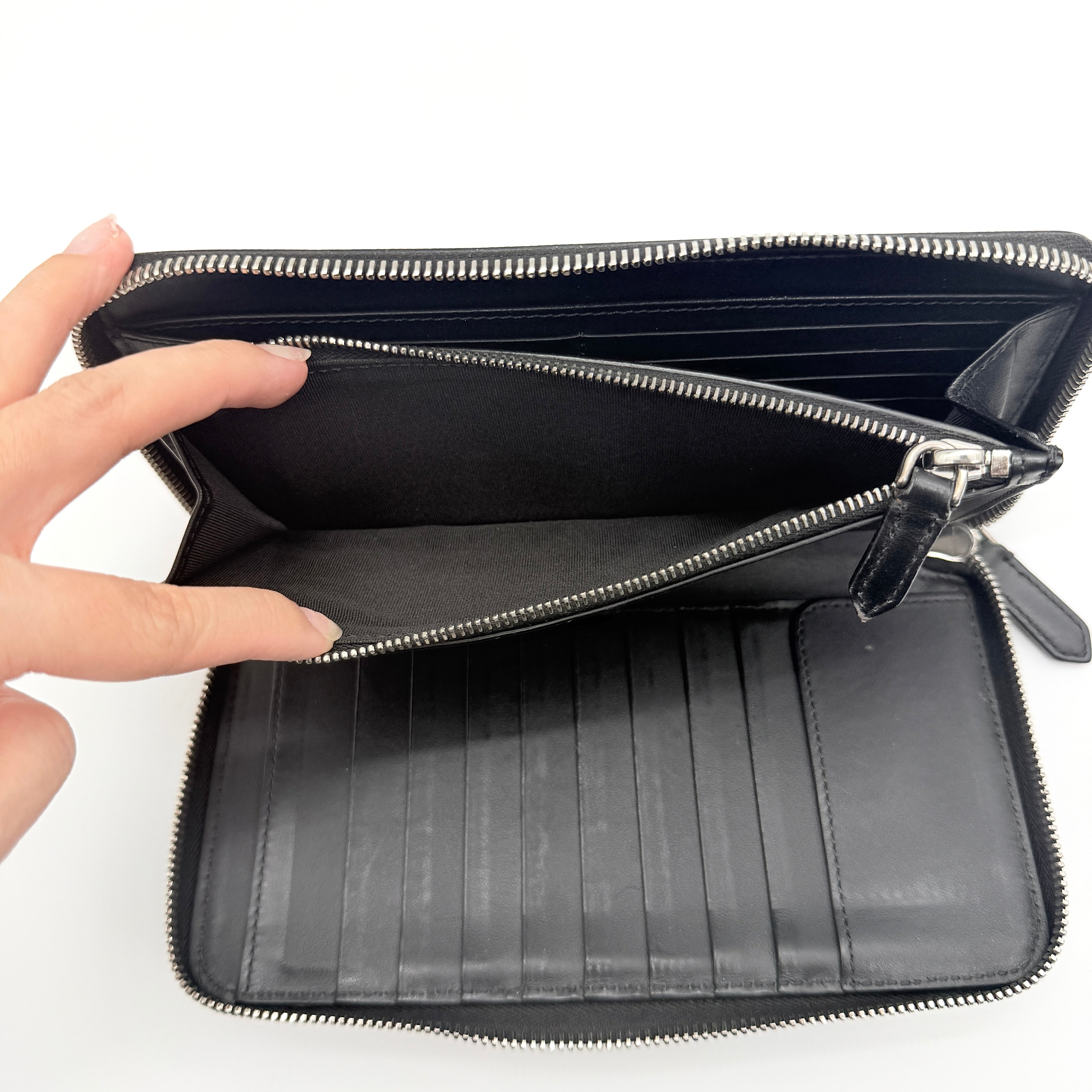 Burberry Nova Check Zip Around Wallet Beige