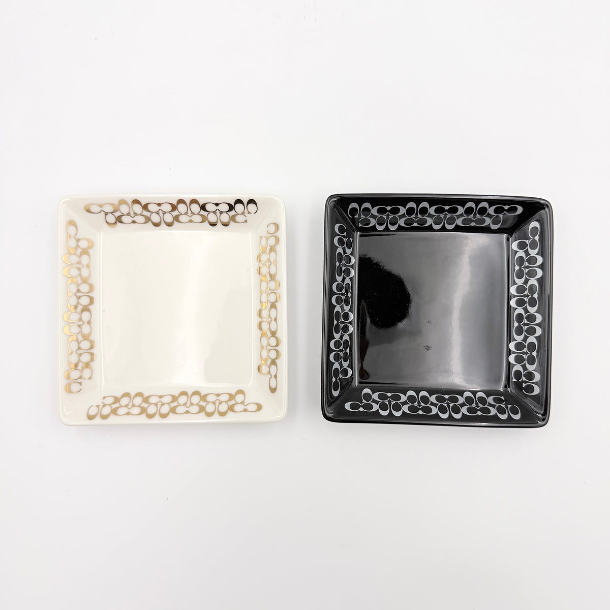 Coach x Yomiuri Giants Square Decorative Plates White/Black