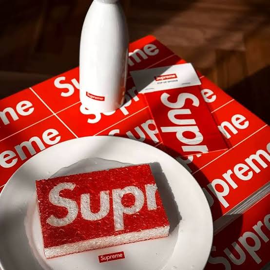 Supreme Pop Up Sponge Red