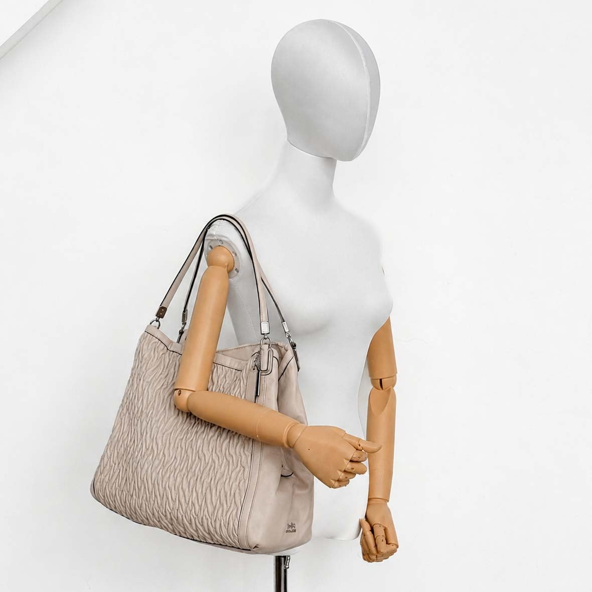 Coach Madison Gathered Twist Phoebe Shoulder Bag Beige