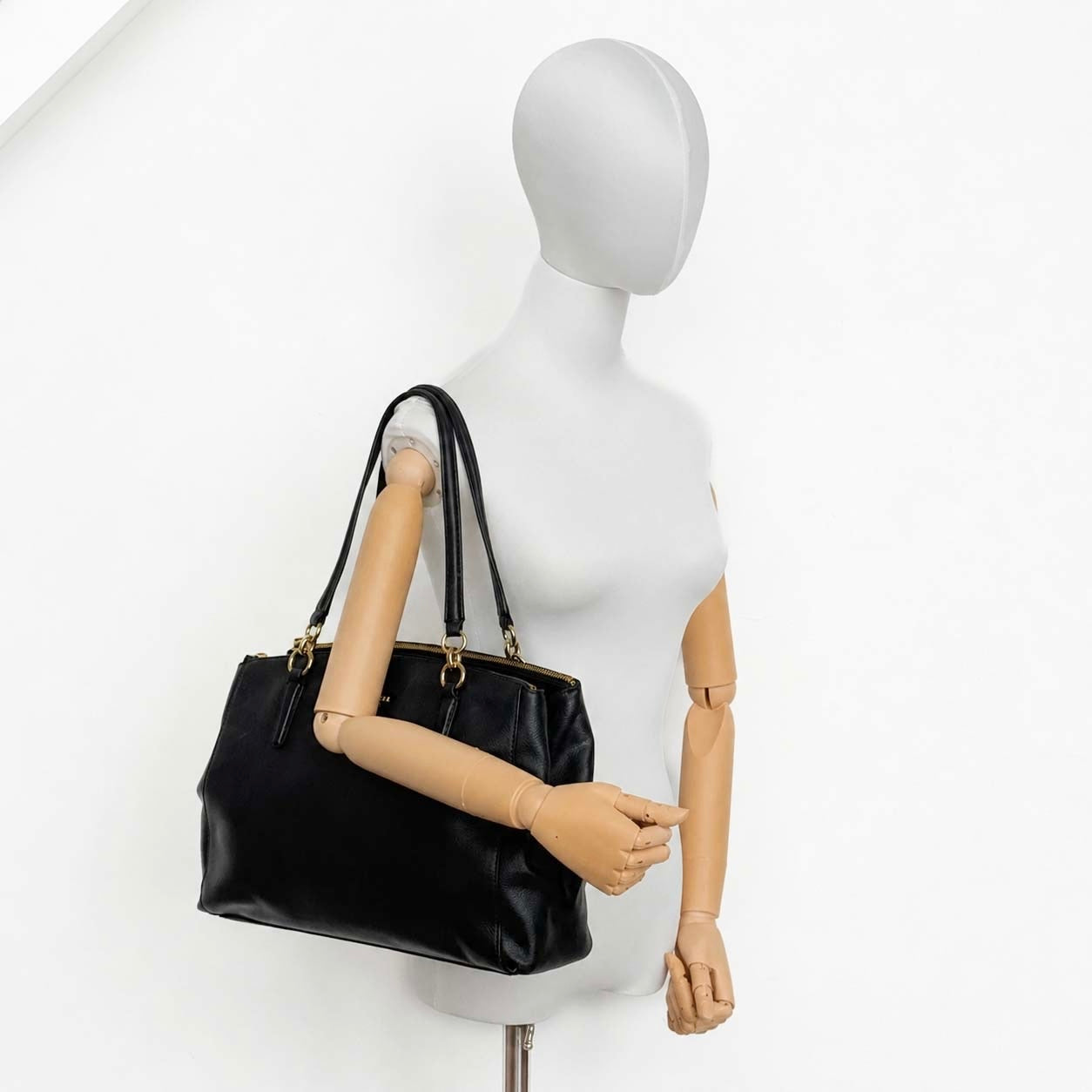 Coach 2Way Christie Carryall Handbag Black