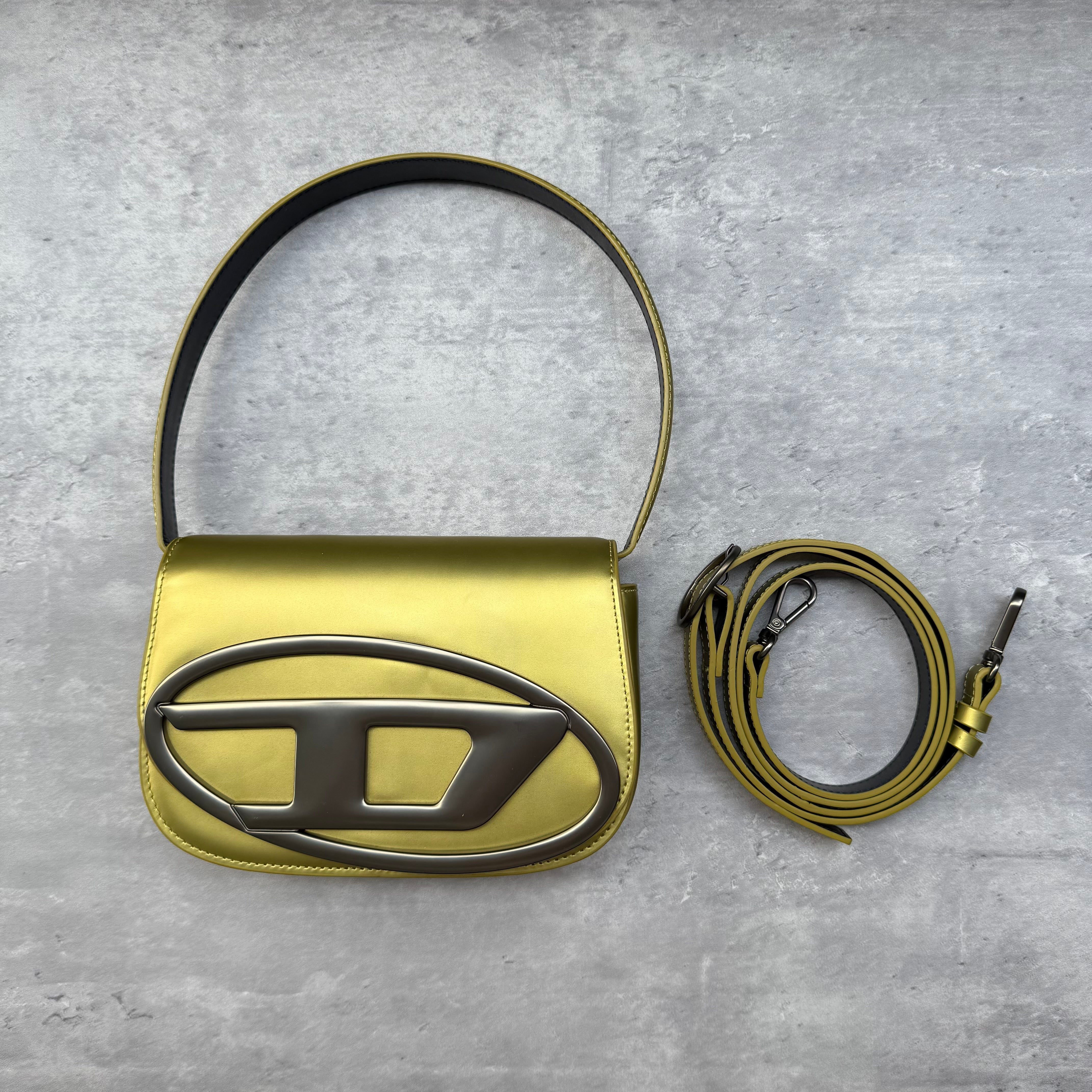 Diesel 1DR Shoulder Bag in gold leather with matte black oversized D logo and extra strap