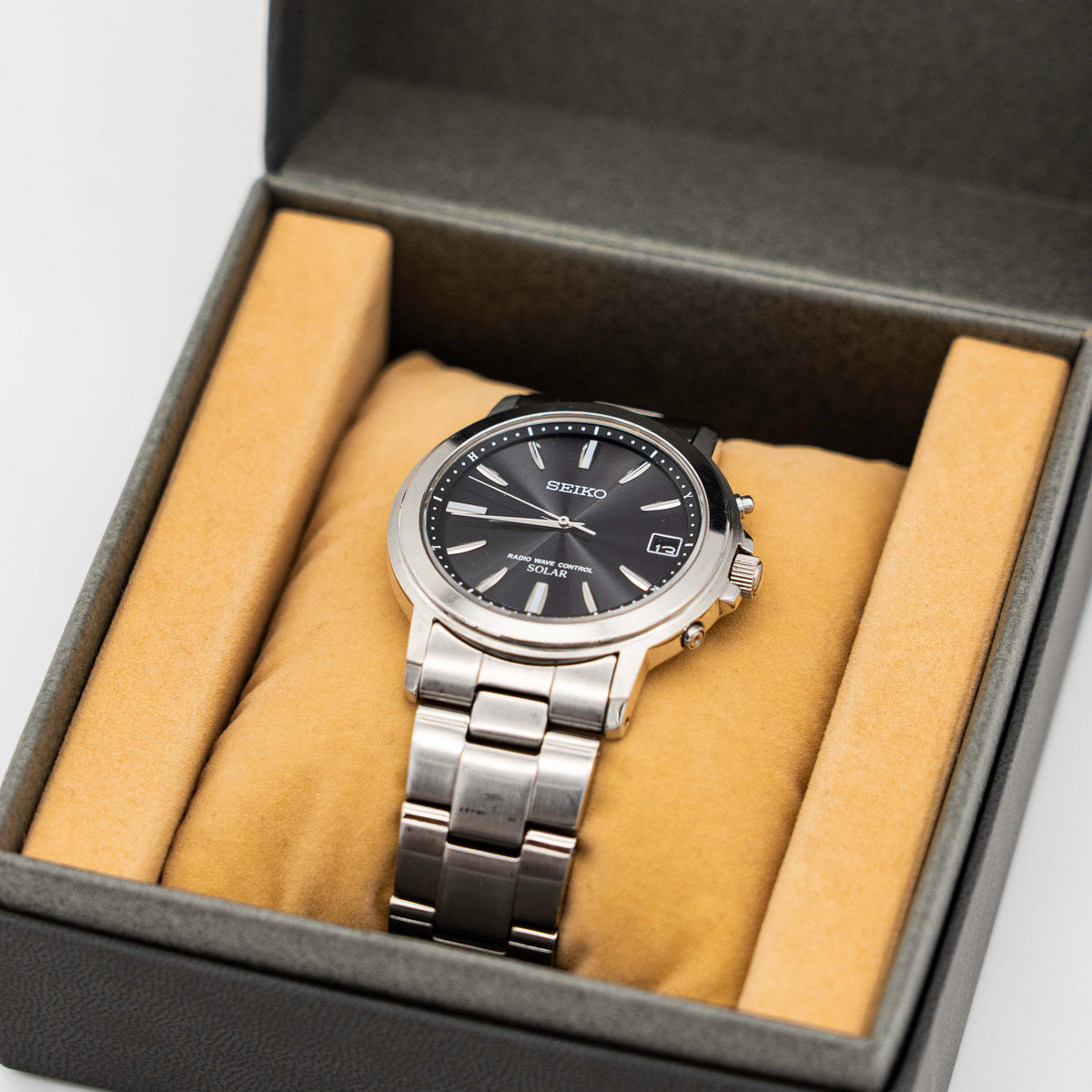 Seiko 7B52-0AF0 Black Dial Stainless Steel Watch