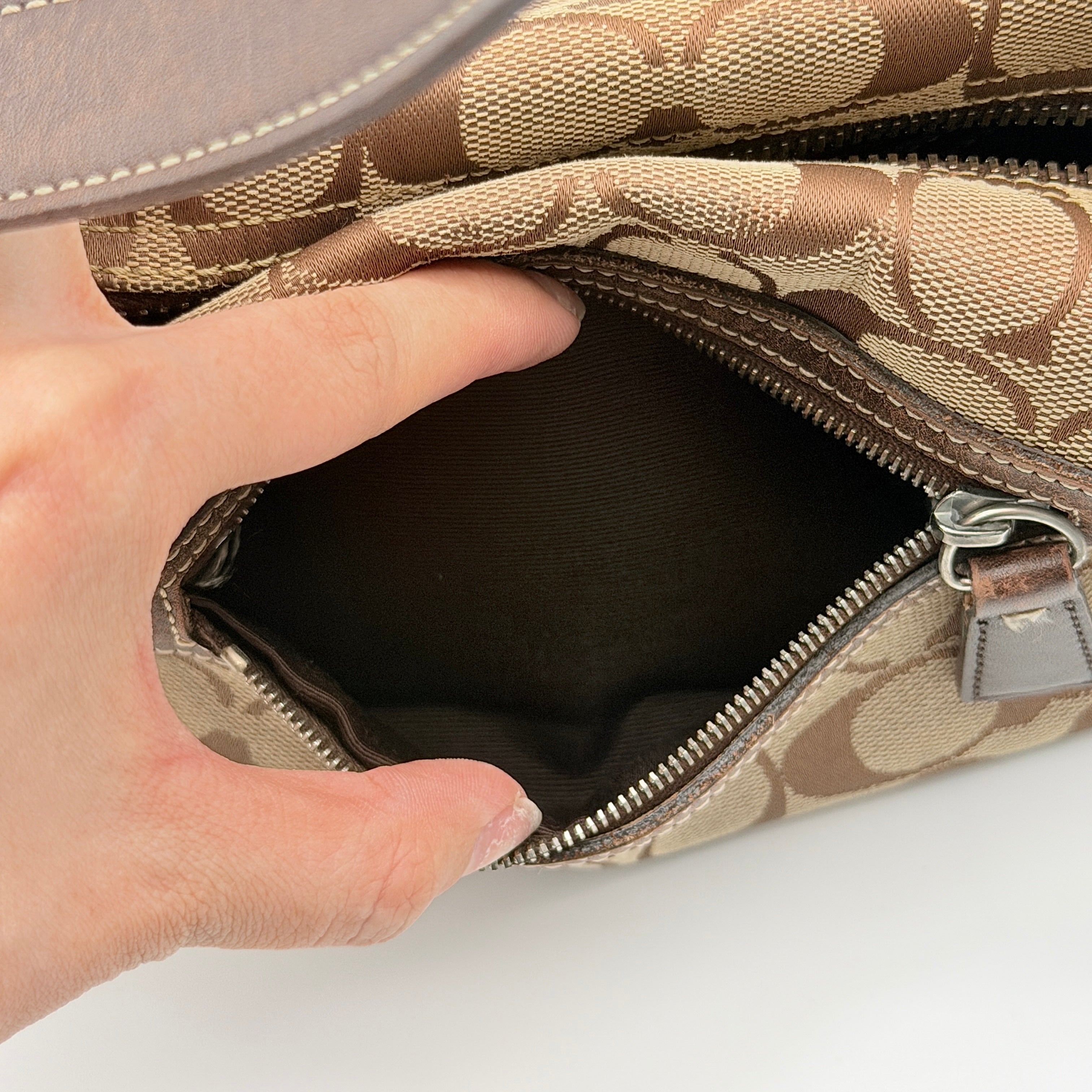 Coach Signature Hobo Shoulder Bag Beige/Brown