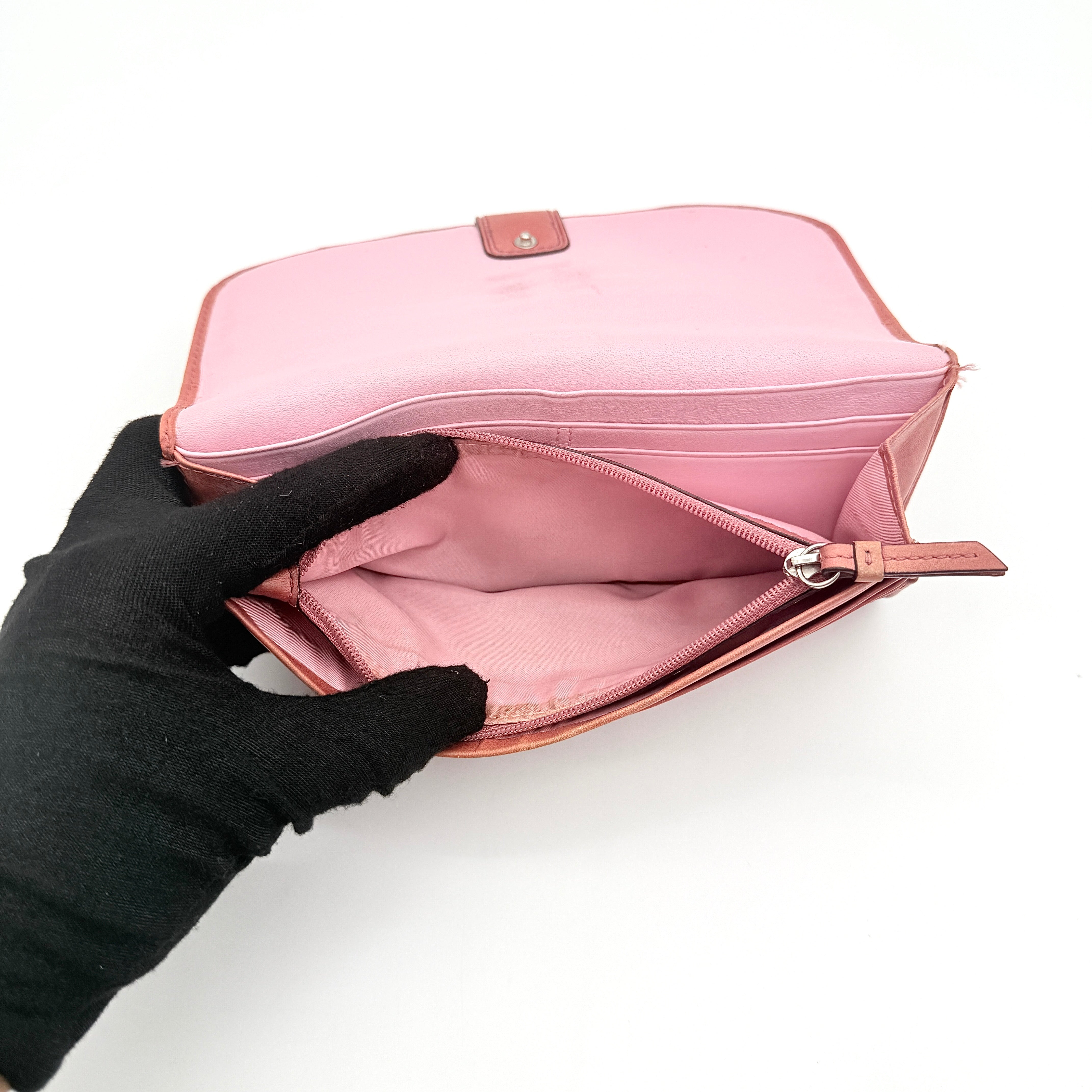 Coach Y2K Soho Buckle Wallet Coral Pink