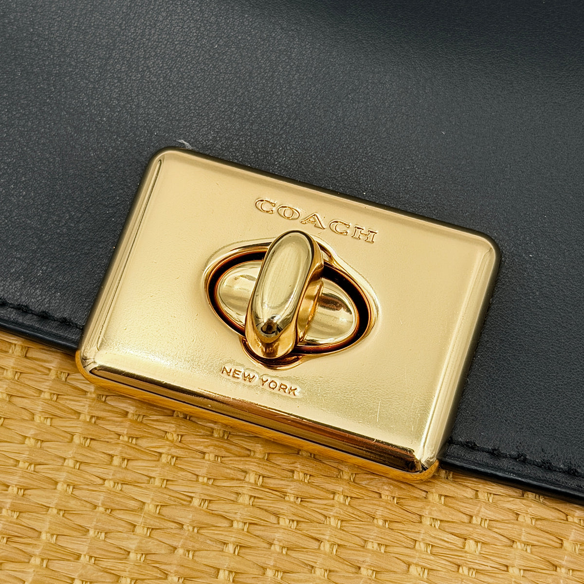 Coach 2Way Mini Cassidy Shoulder Bag Black/Gold