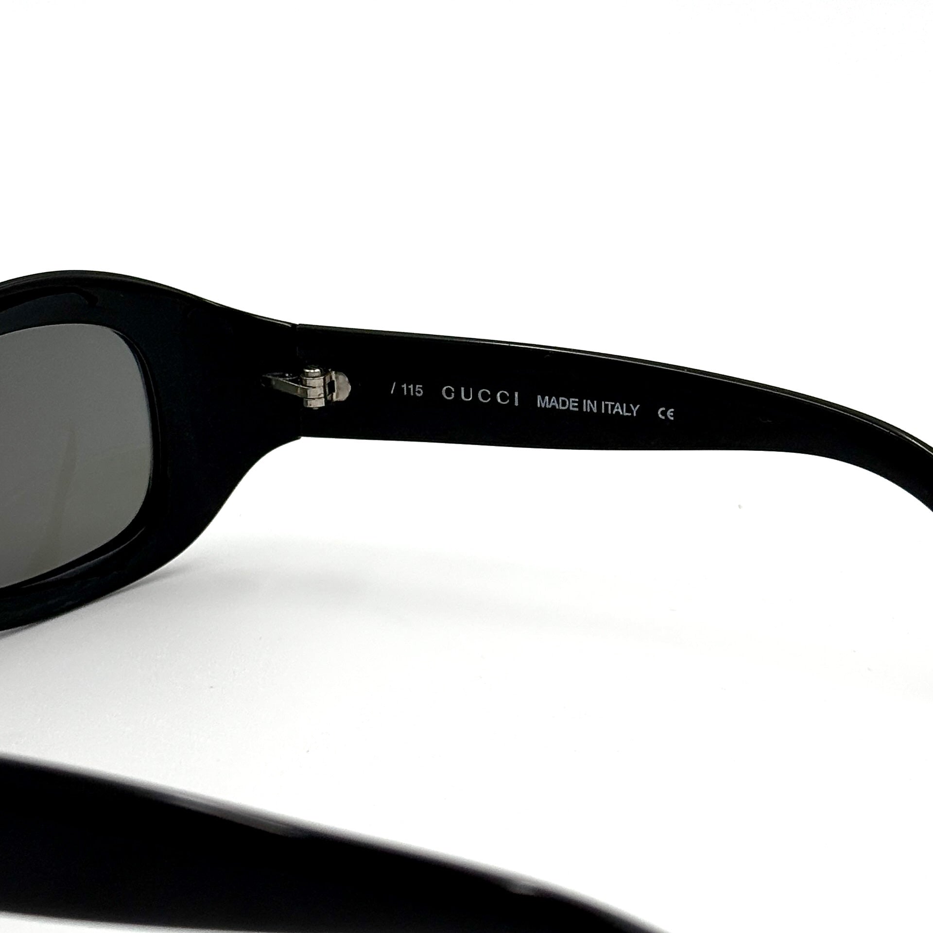 Gucci GG2000/S Oval Sunglasses Black