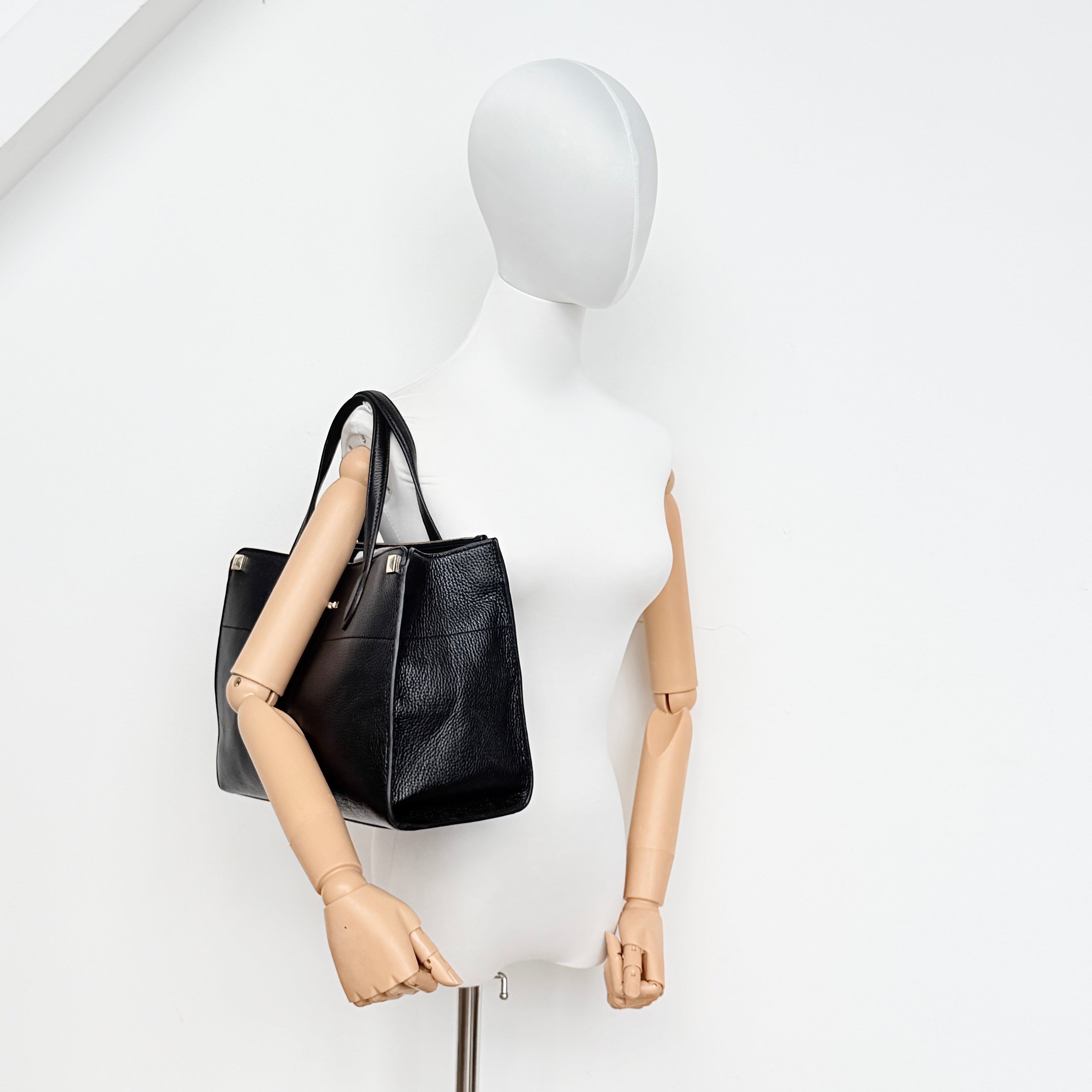 Furla Afrodite Leather Nero Tote Bag Black