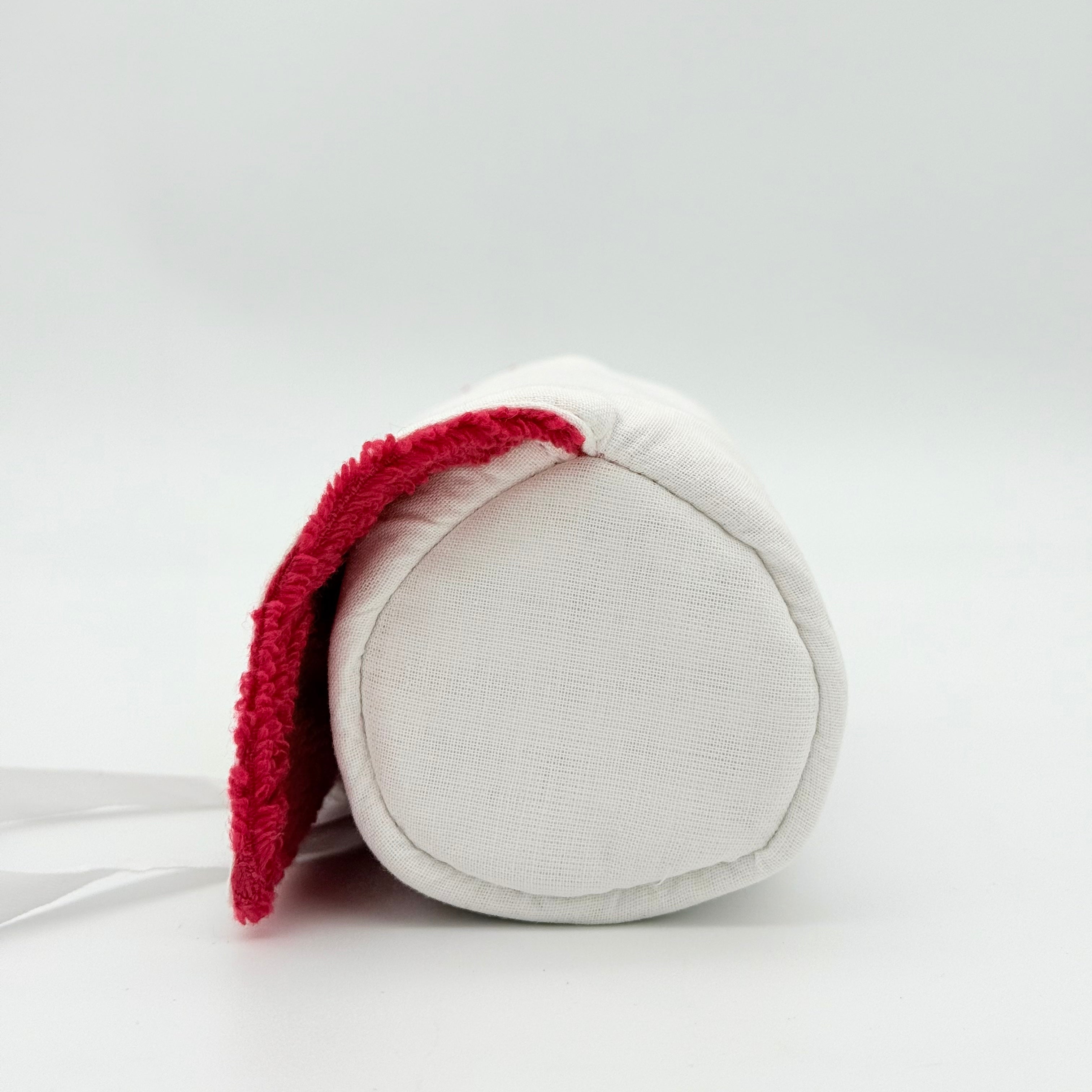 Chanel N°1 de Chanel Roll Cotton Pouch White/Red