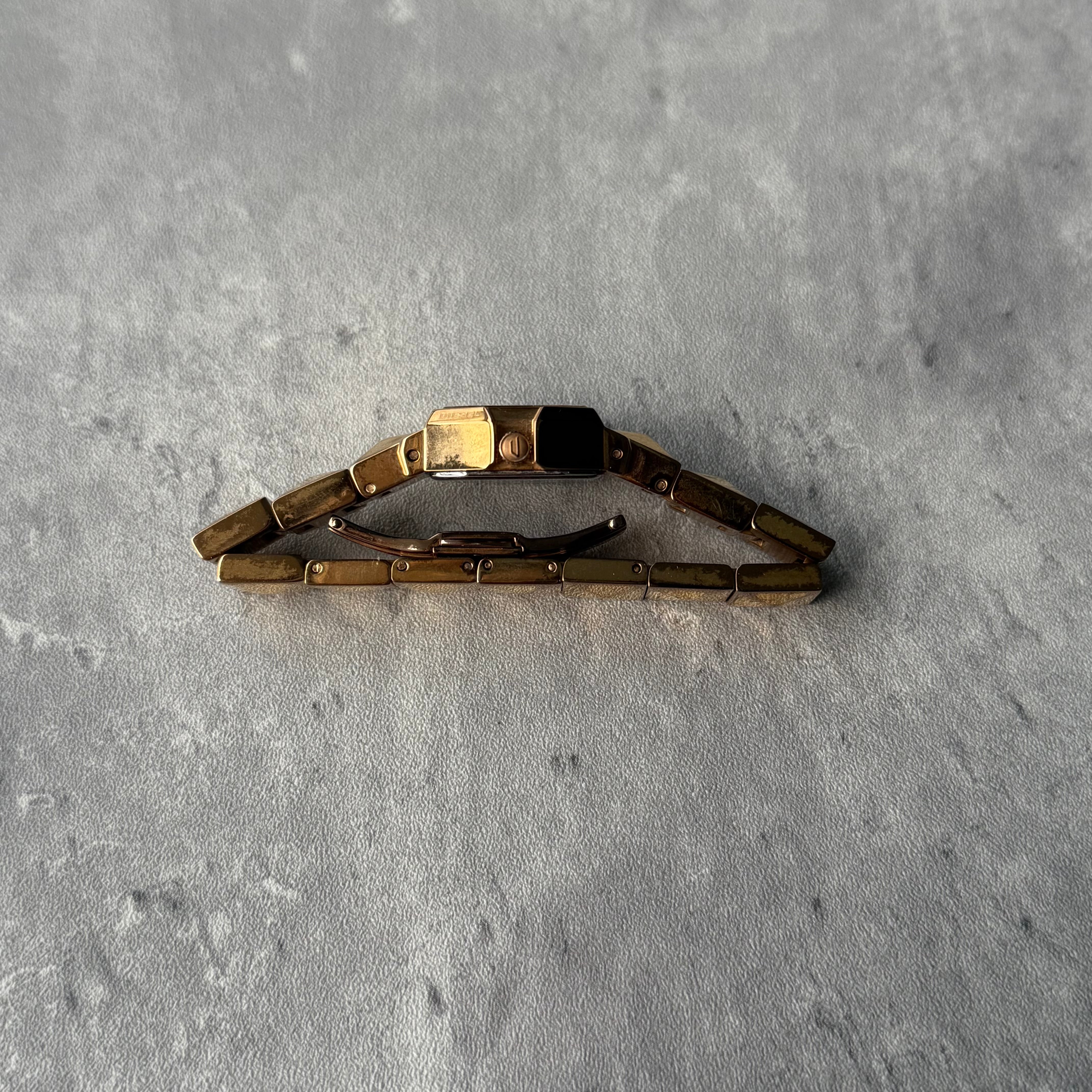 Diesel DZ-5299 Vintage Watch Gold