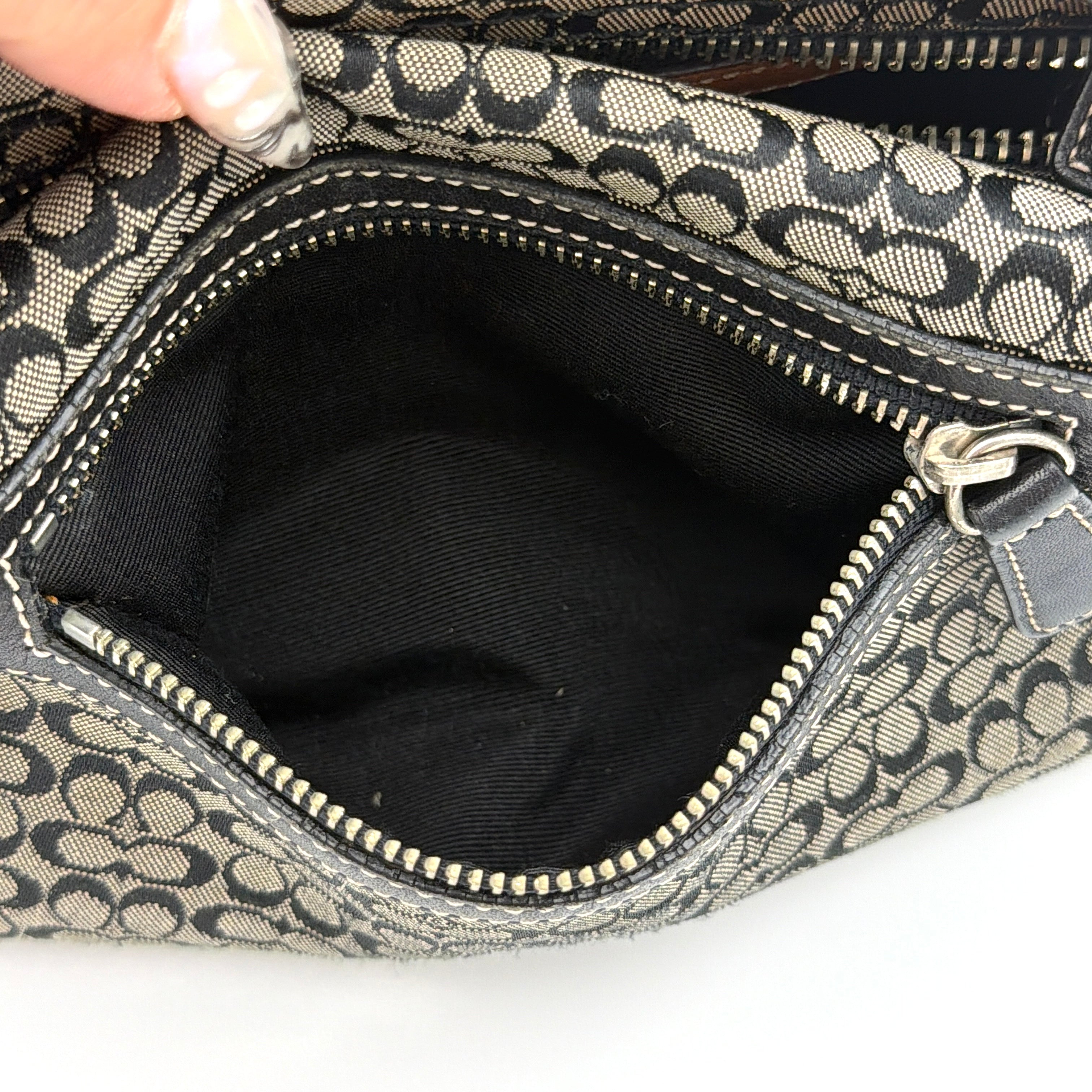 Coach Signature Hobo Shoulder Bag Grey/Black