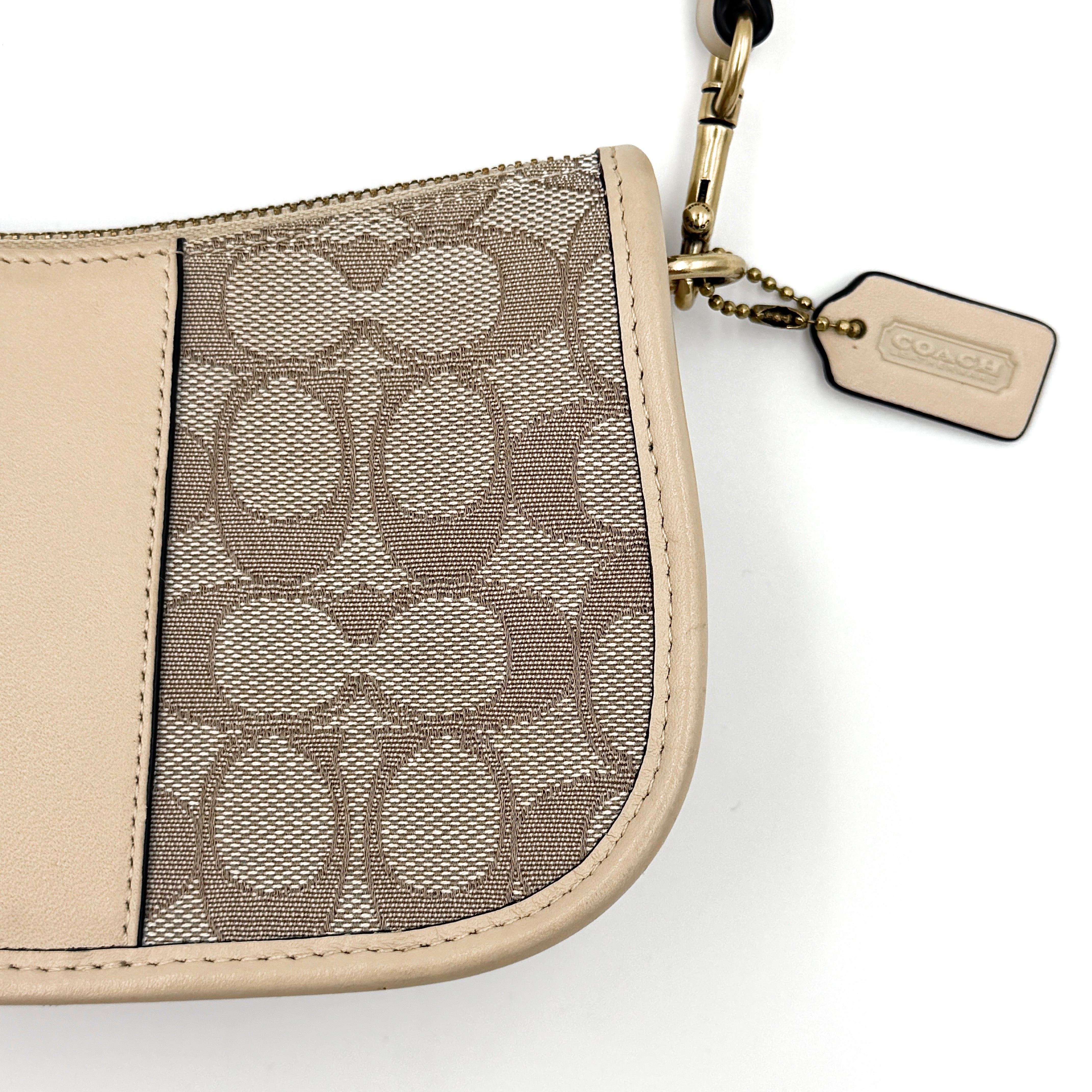 Coach Signature Swinger 20 Shoulder Bag Cream