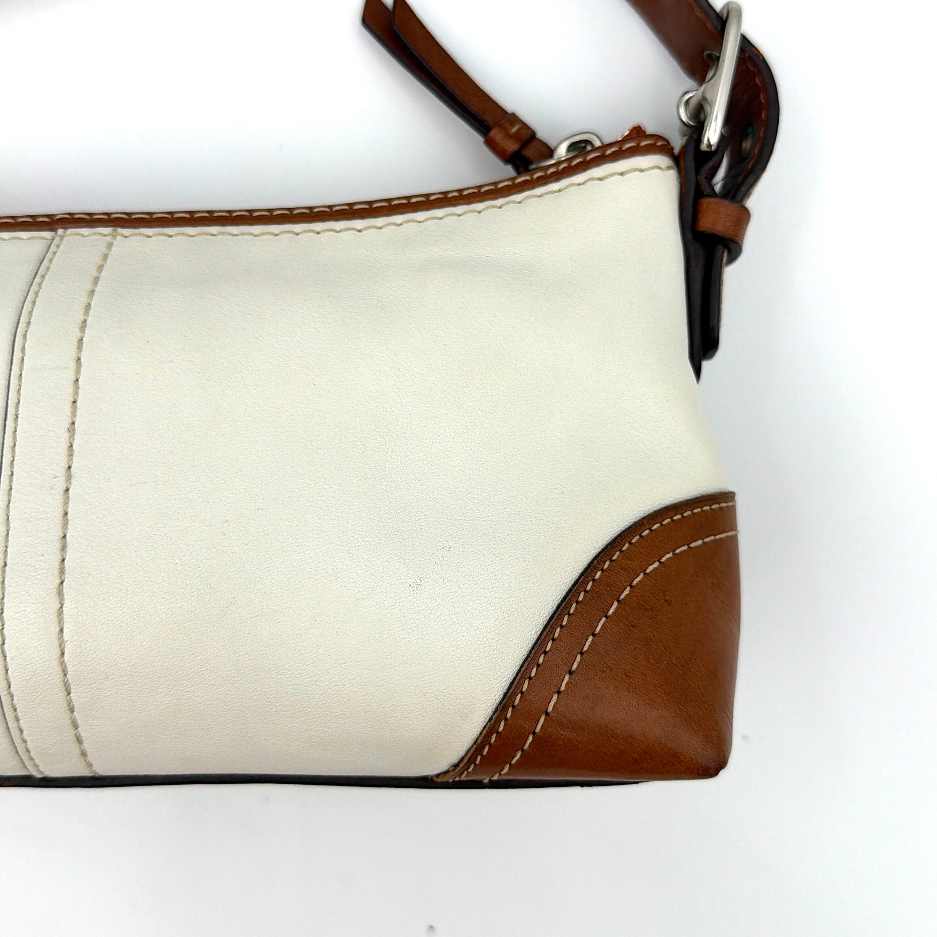 Coach Y2K Hampton Demi Baguette Shoulder Bag Cream/Tan