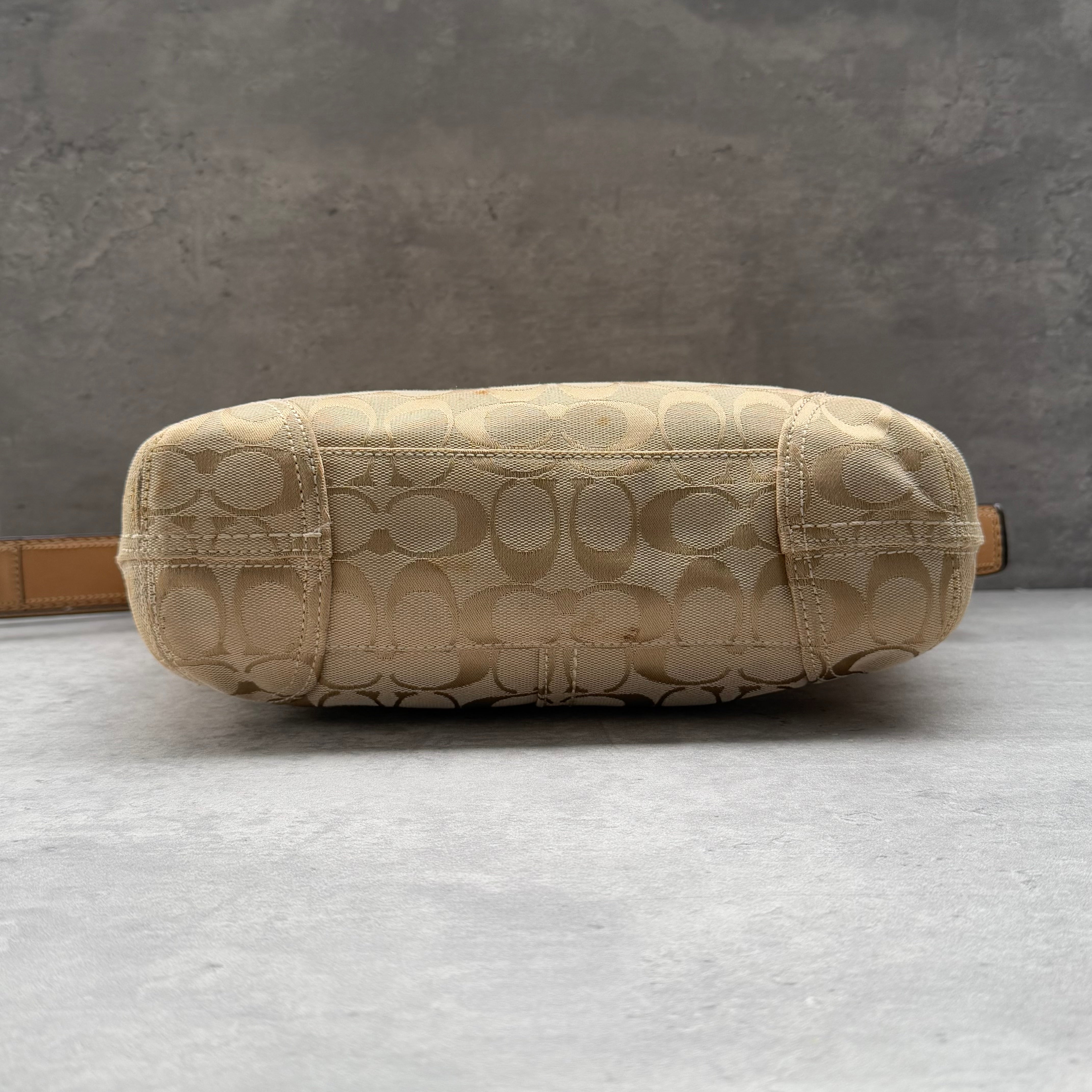 Coach Signature Canvas Hobo Crossbody Shoulder Bag Beige