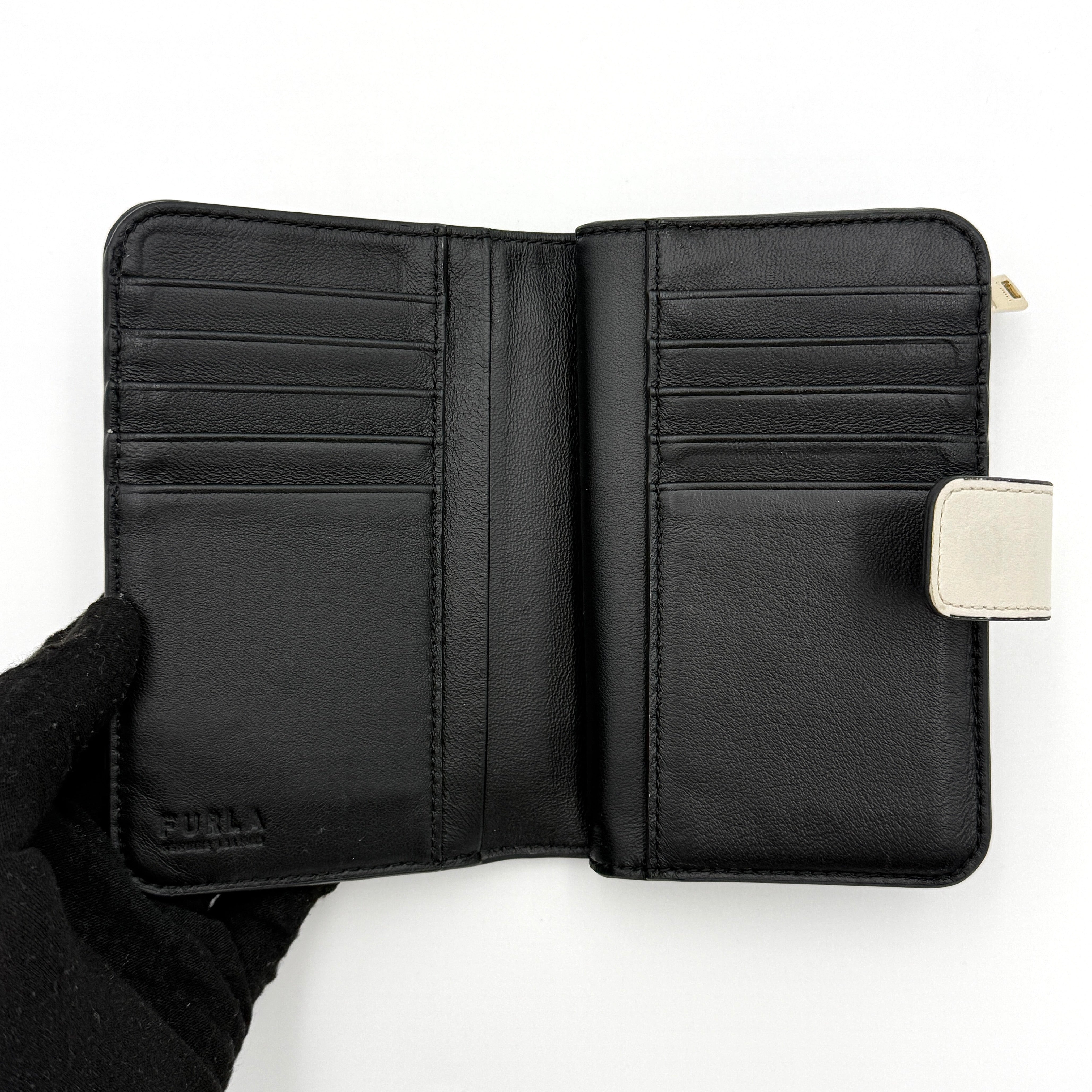 Furla Camelia M Compact Wallet Black/White