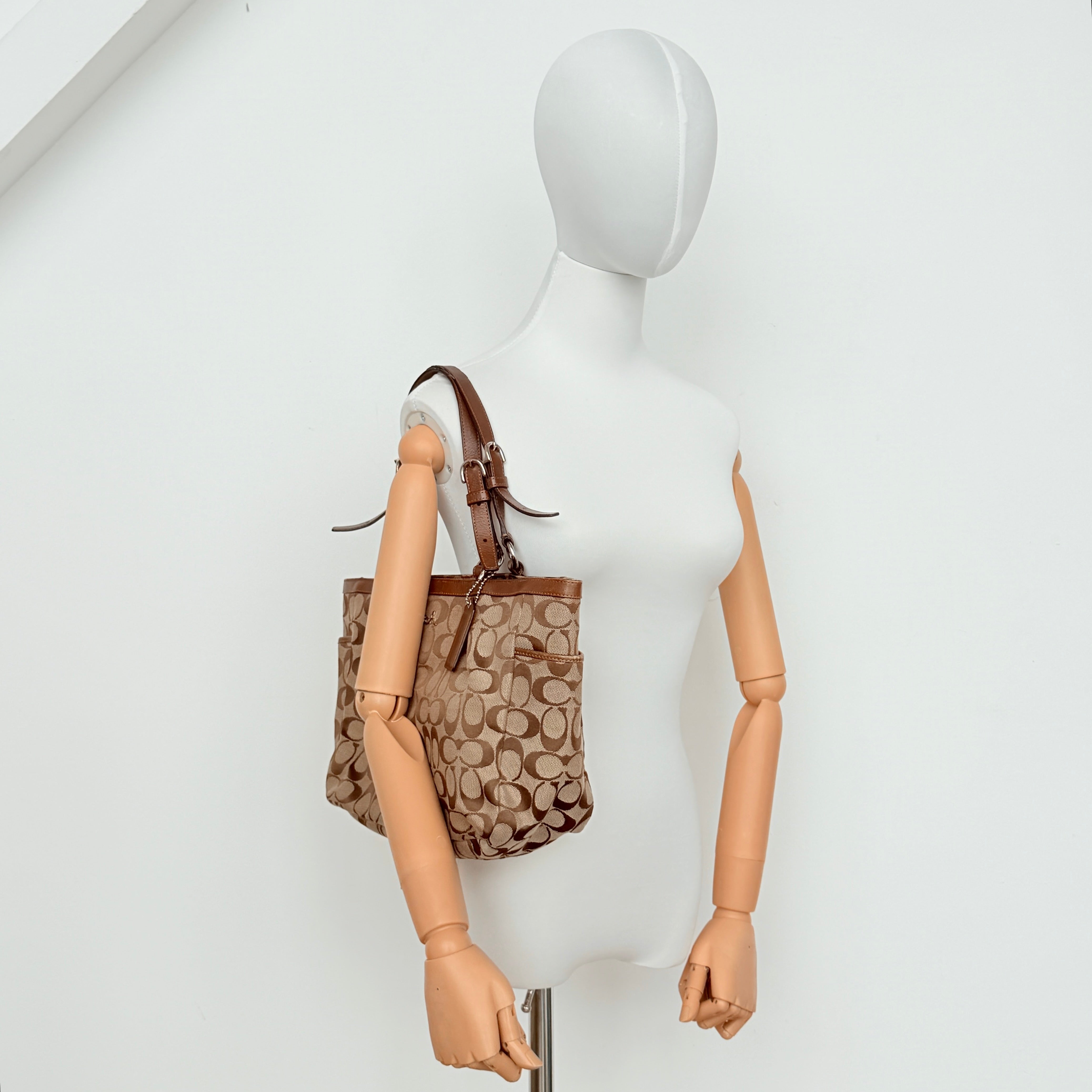 Coach Signature Gallery Tote Bag Beige/Brown