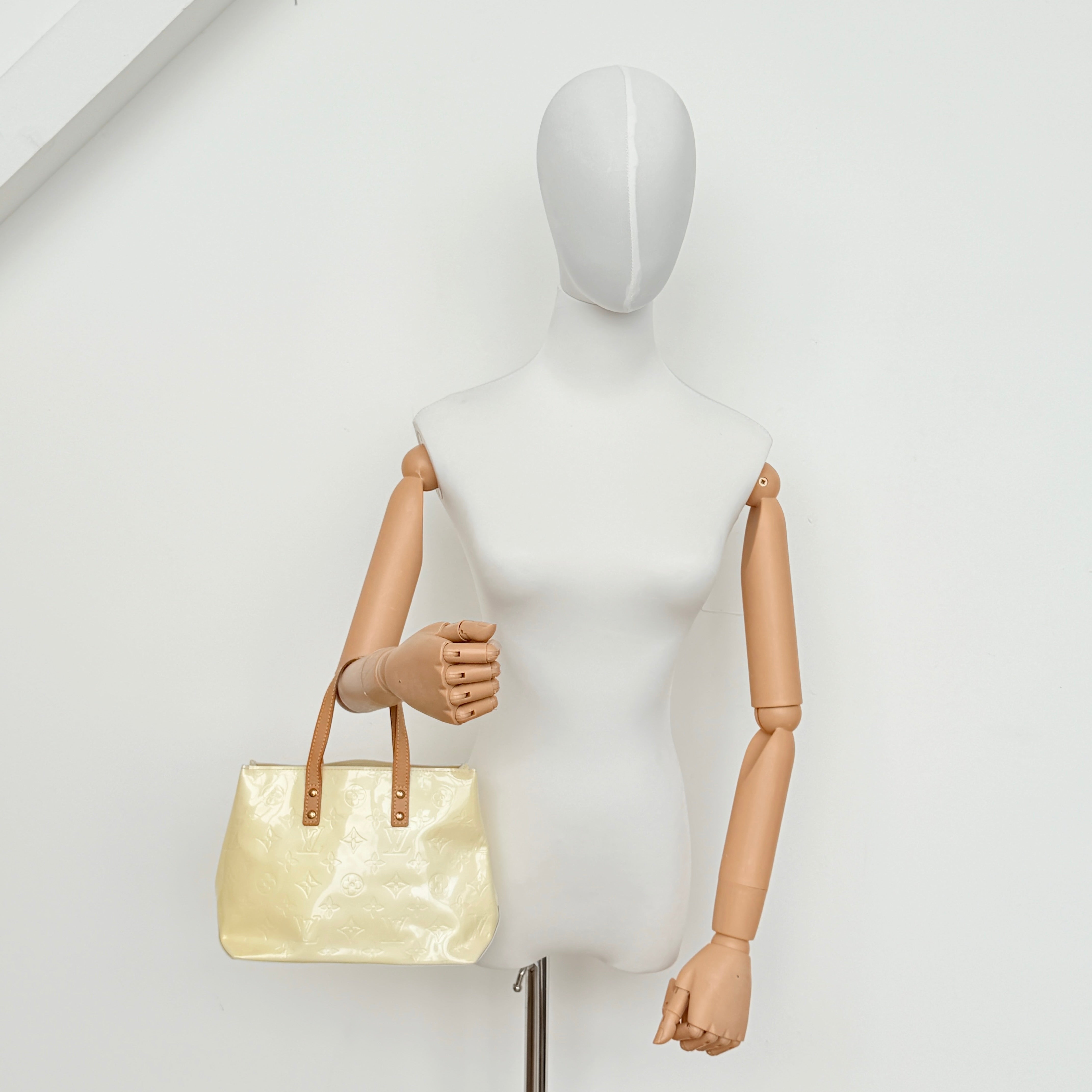 Louis Vuitton Monogram Vernis Reade PM Handbag Perle