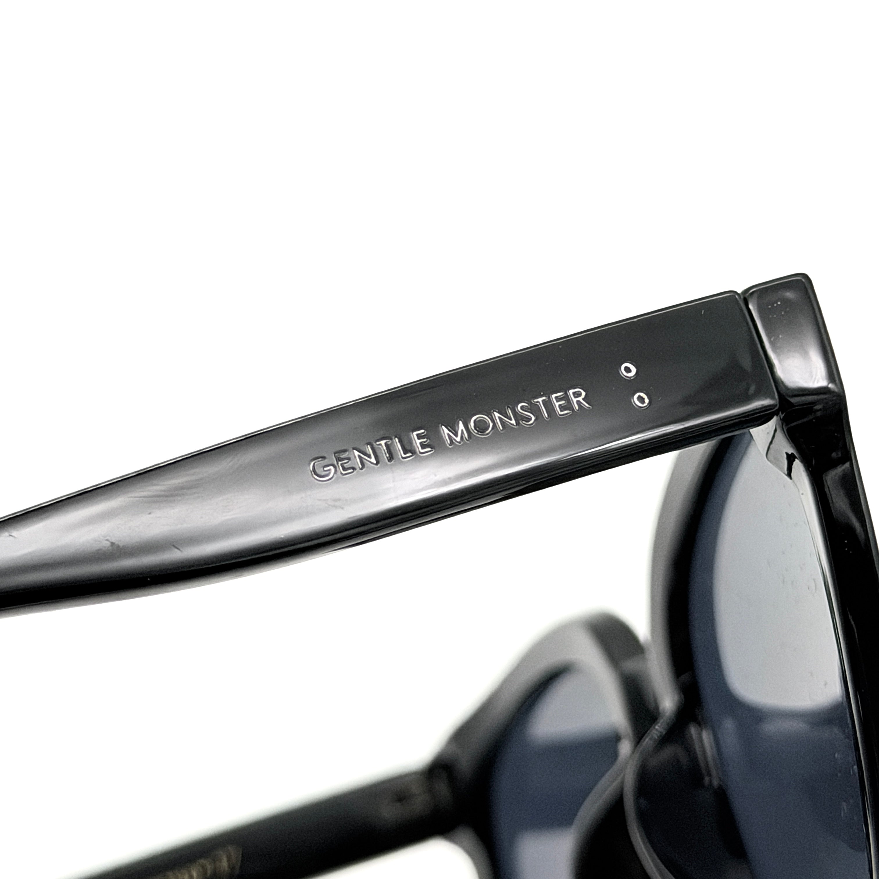 Gentle Monster Dreamer 17 01 Sunglasses Black