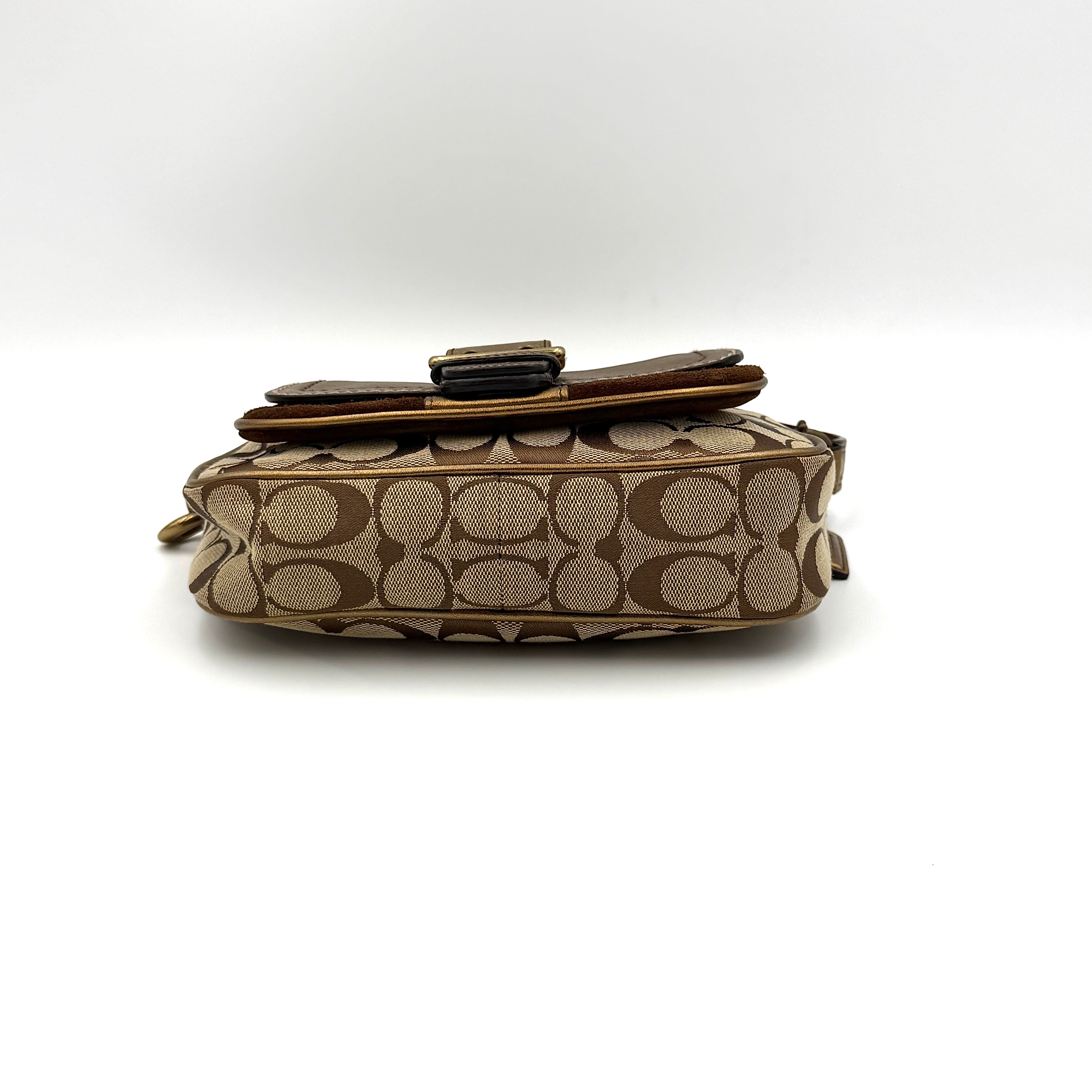 Coach Signature Front Buckle Shoulder Bag Beige/Gold