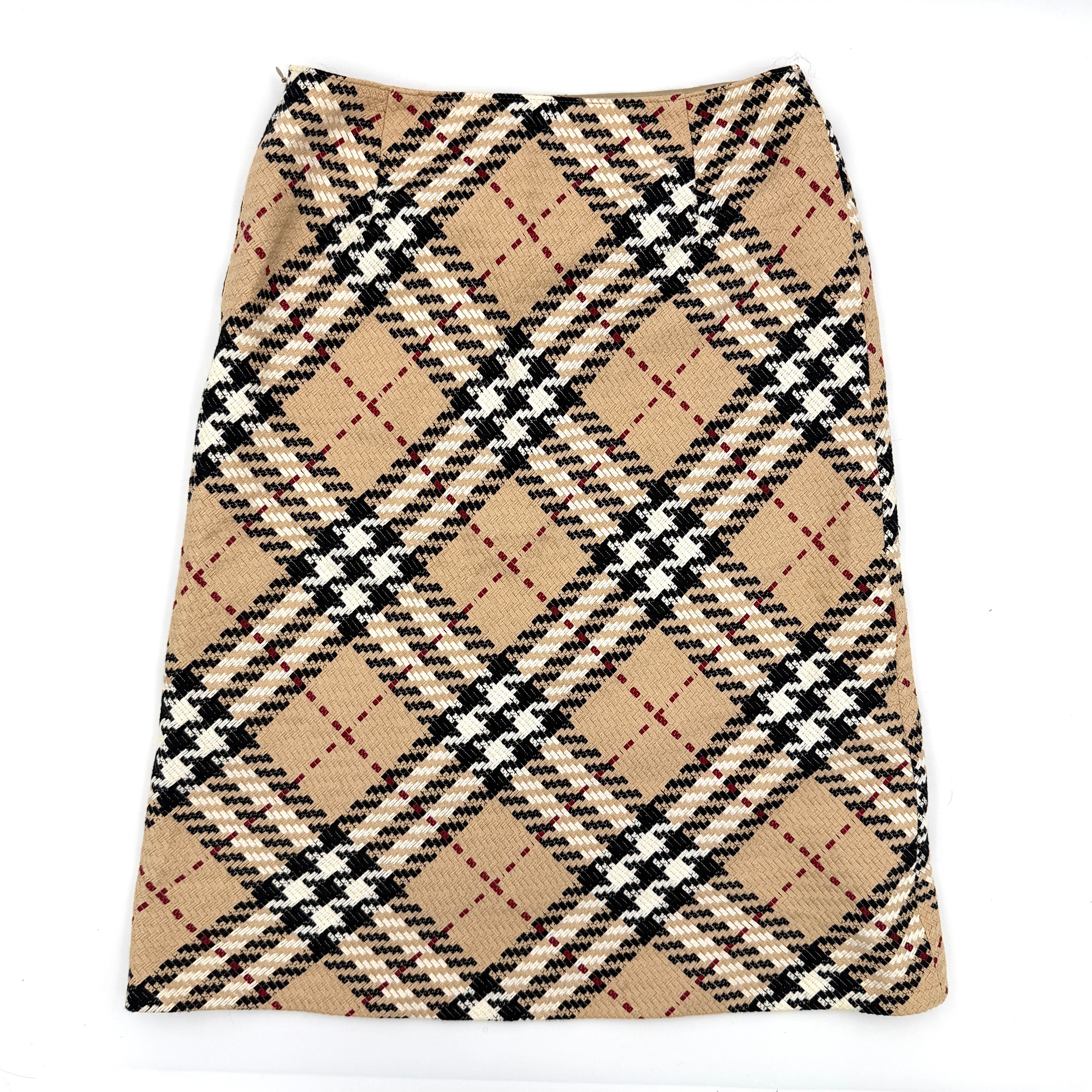 (40) Burberry London Nova Check Skirt