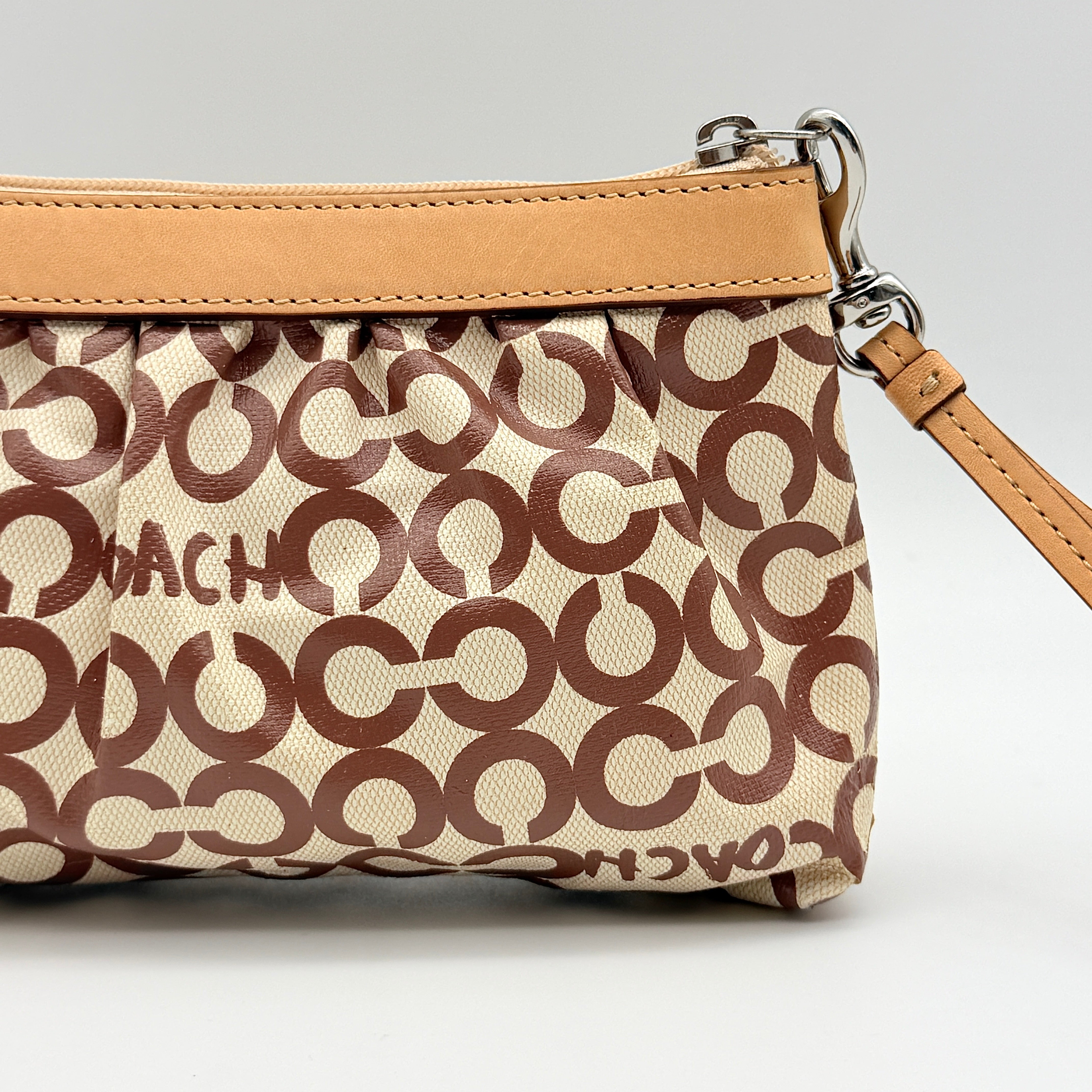 Coach Signature Op Art Wristlet Brown/Cream