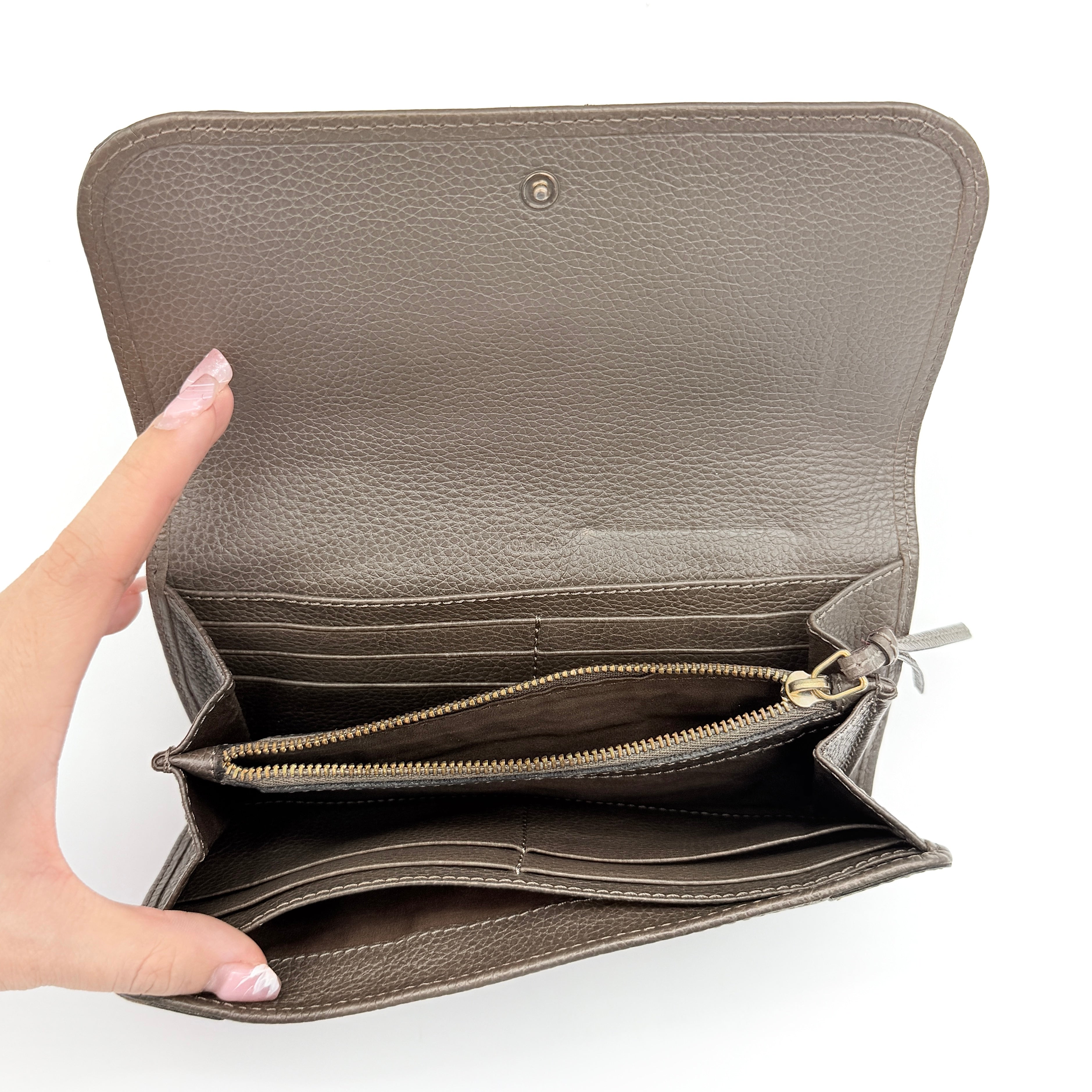 Chloe Paraty Leather Long Wallet Grey