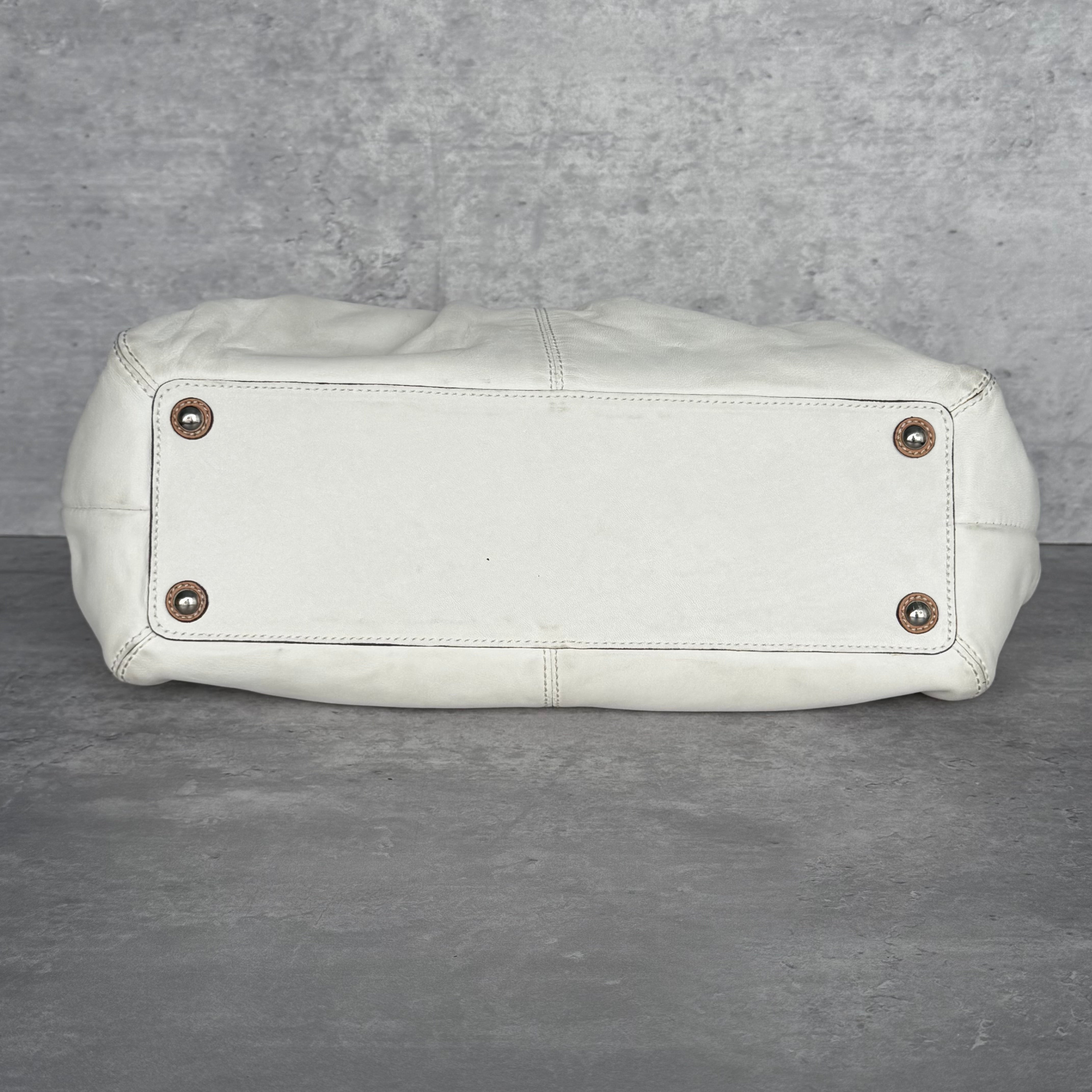 Coach Soho Buckle ToteBag Tan/White