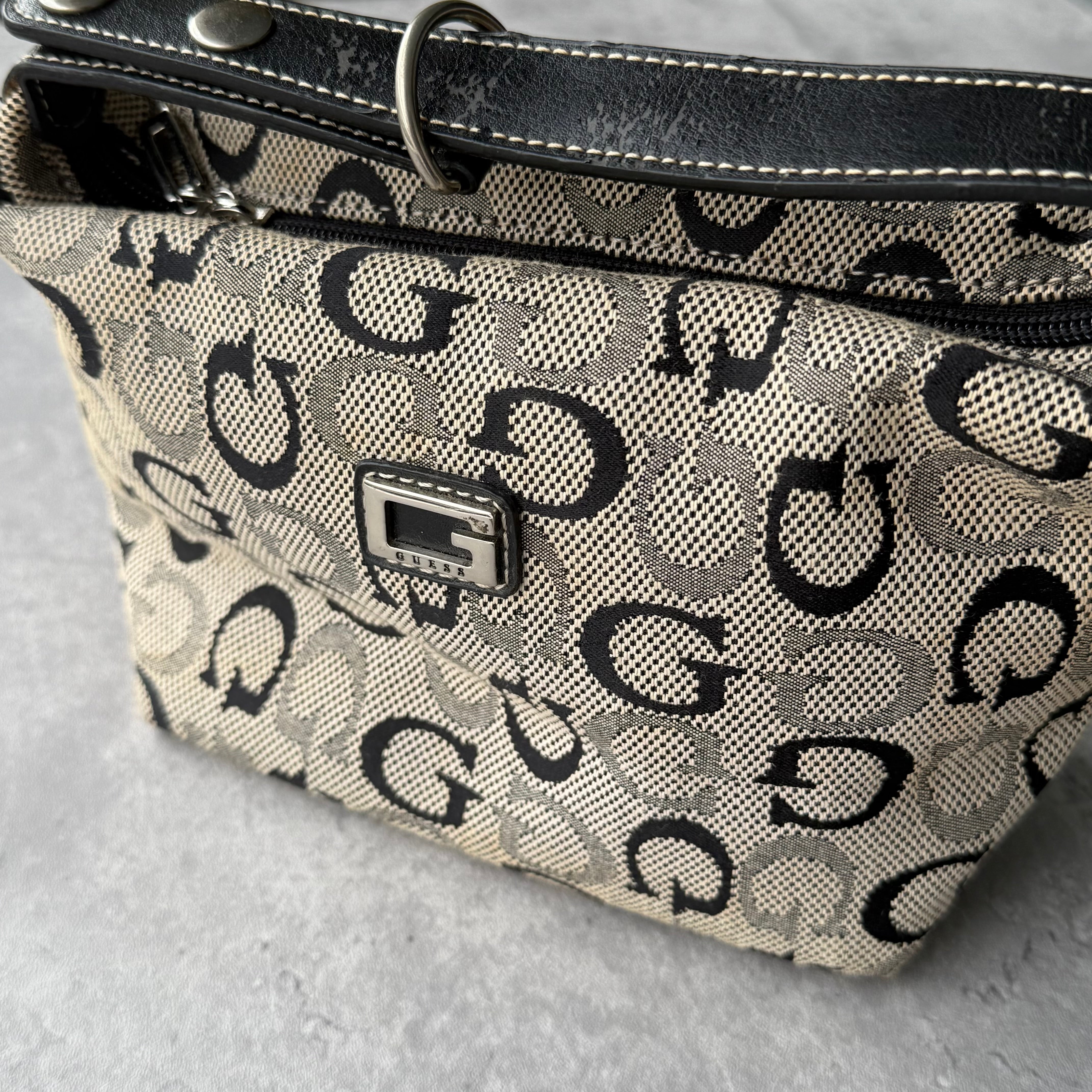 Guess Y2K Monogram Mini Hobo ShoulderBag Grey/Black