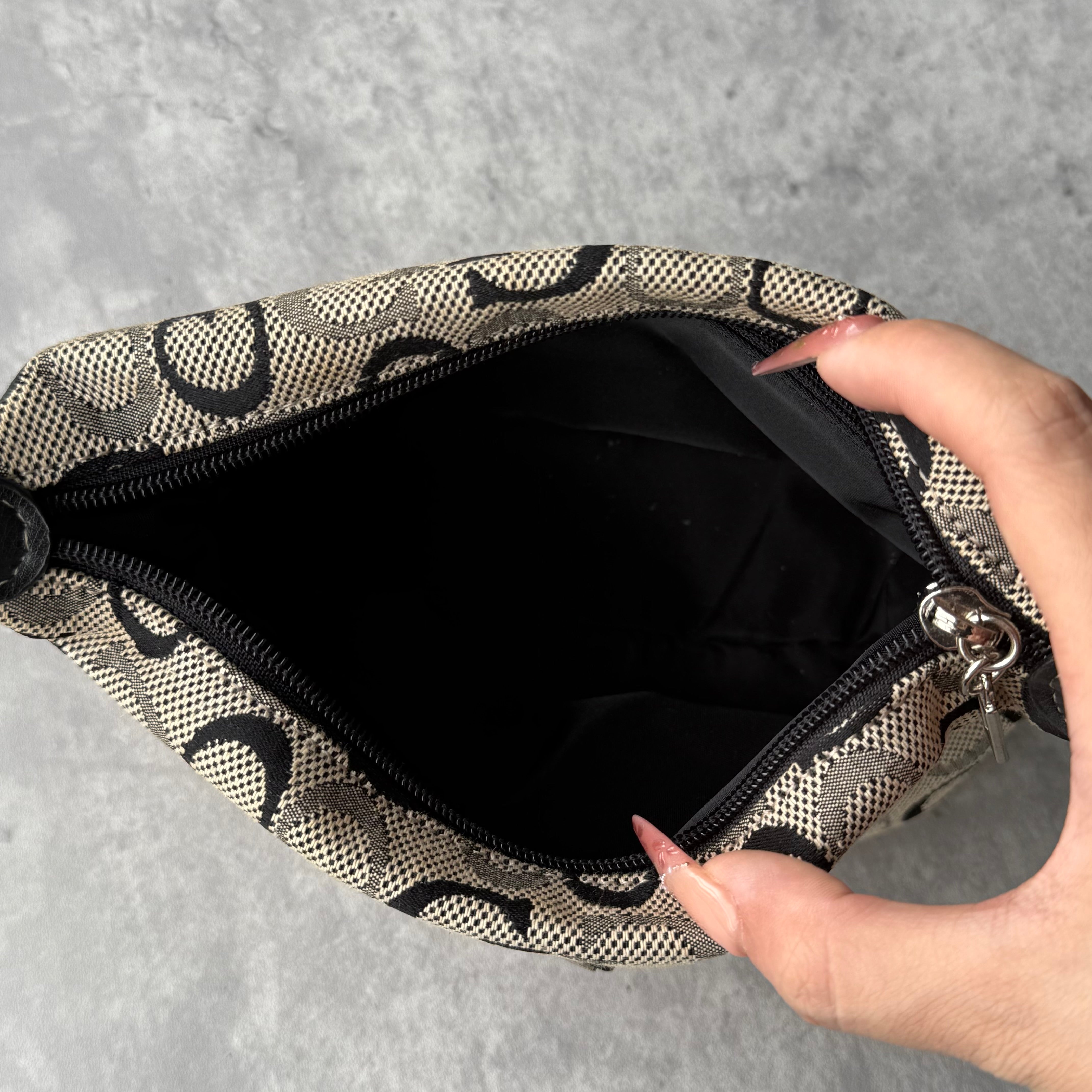 Guess Y2K Monogram Mini Hobo ShoulderBag Grey/Black