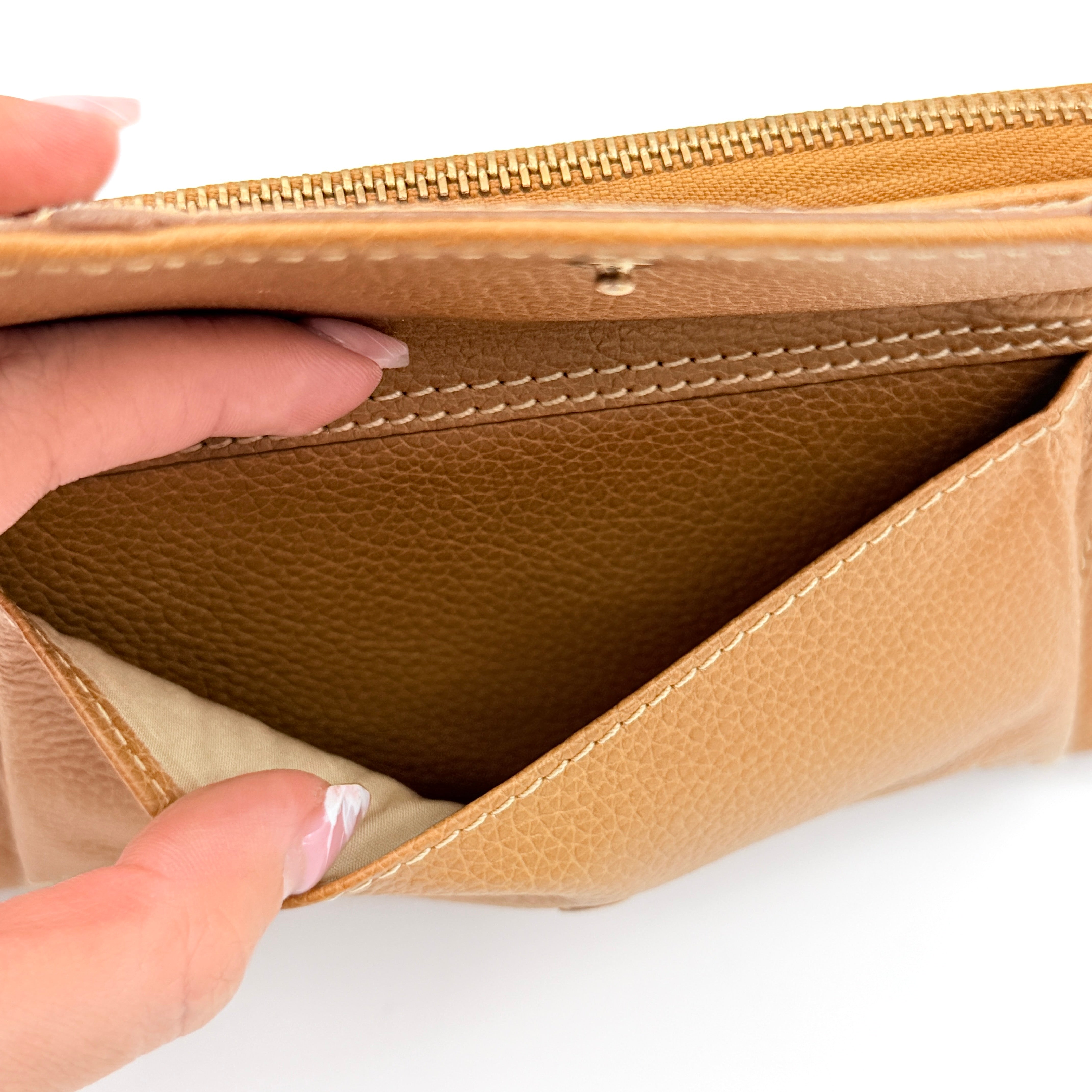 Chloe Paraty Zip Around Long Wallet Brown